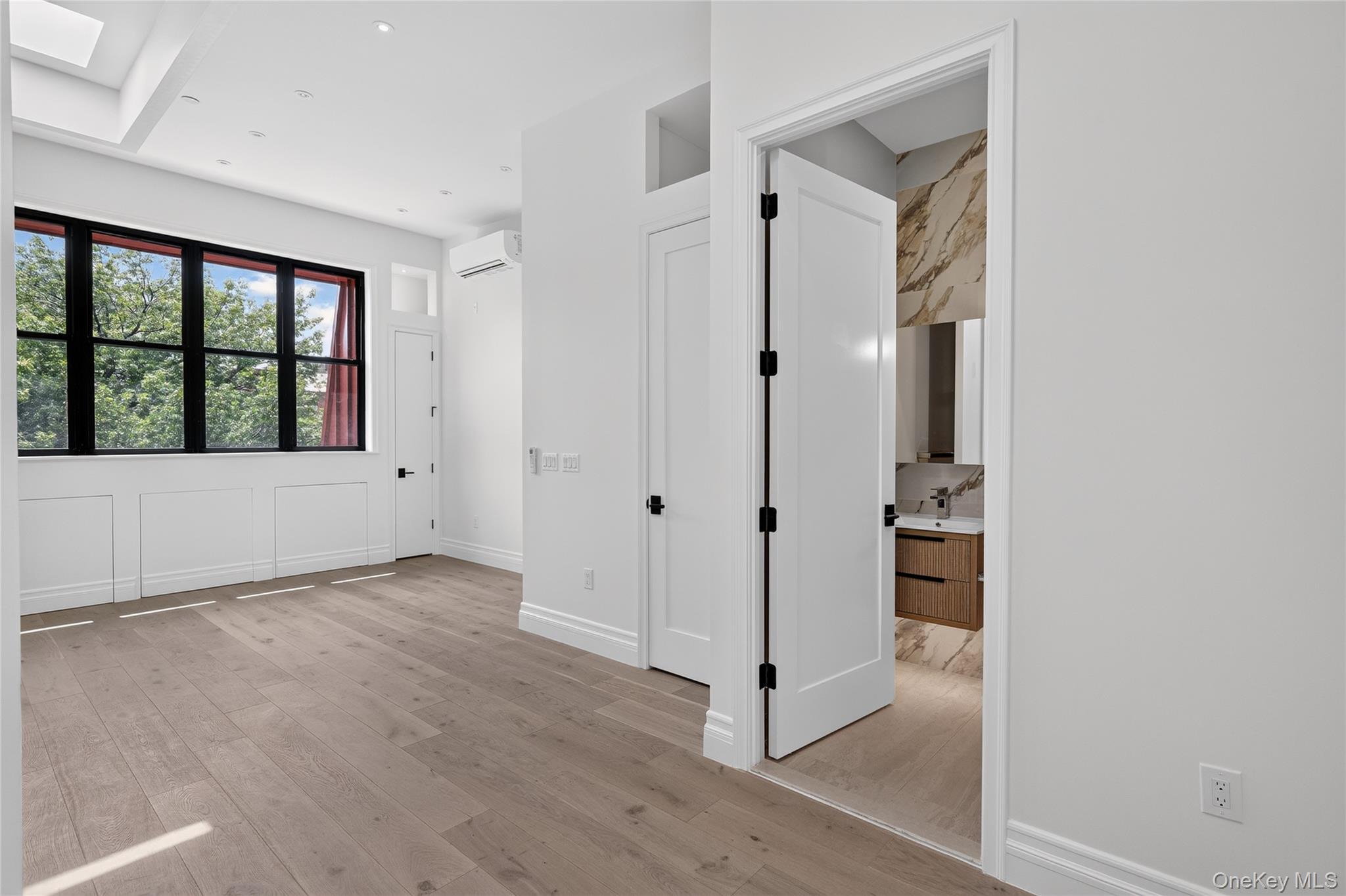 427 E 140th Street, Unit 8 photo 4