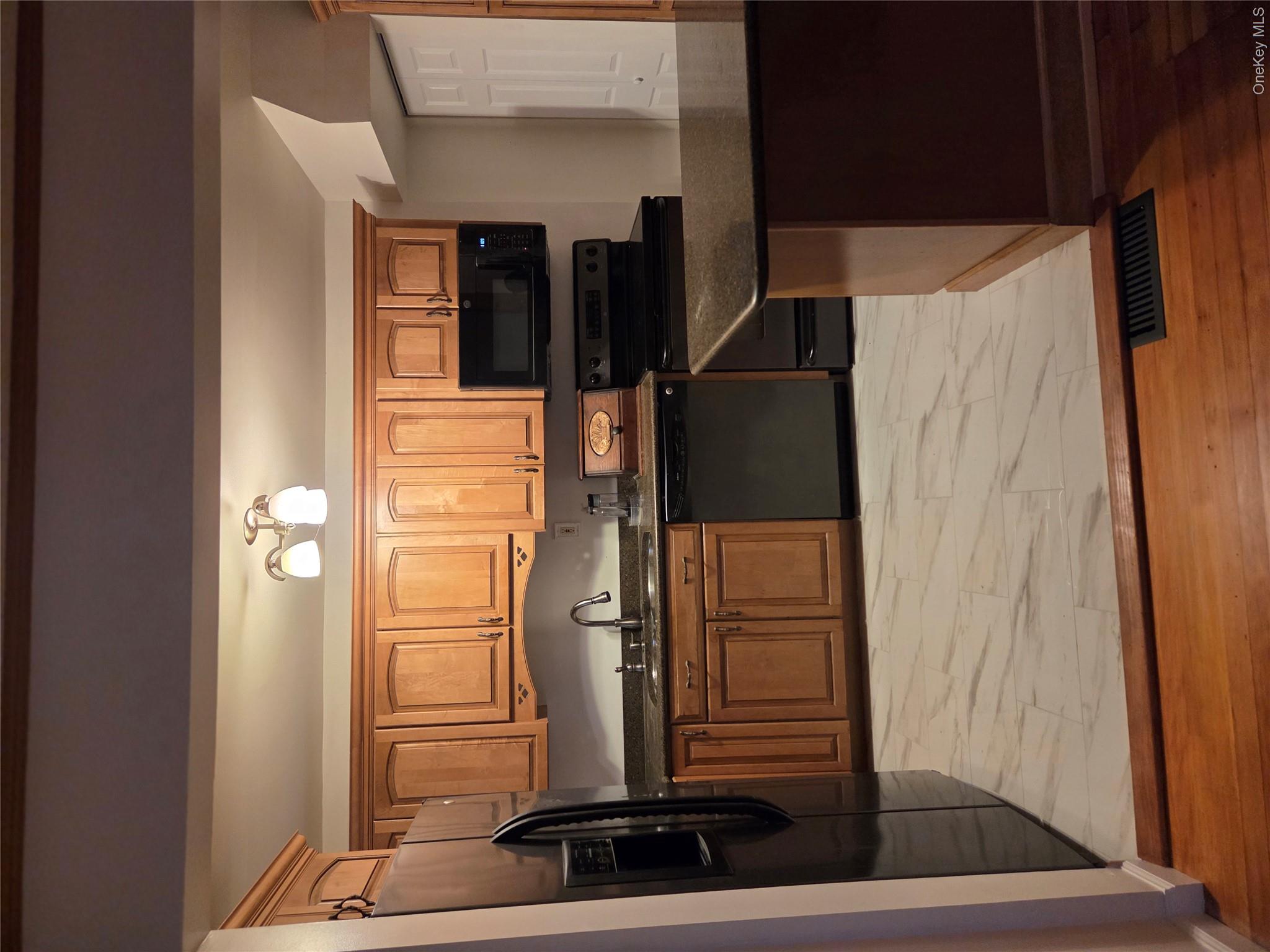 356 3rd Street – For Rent photo 10