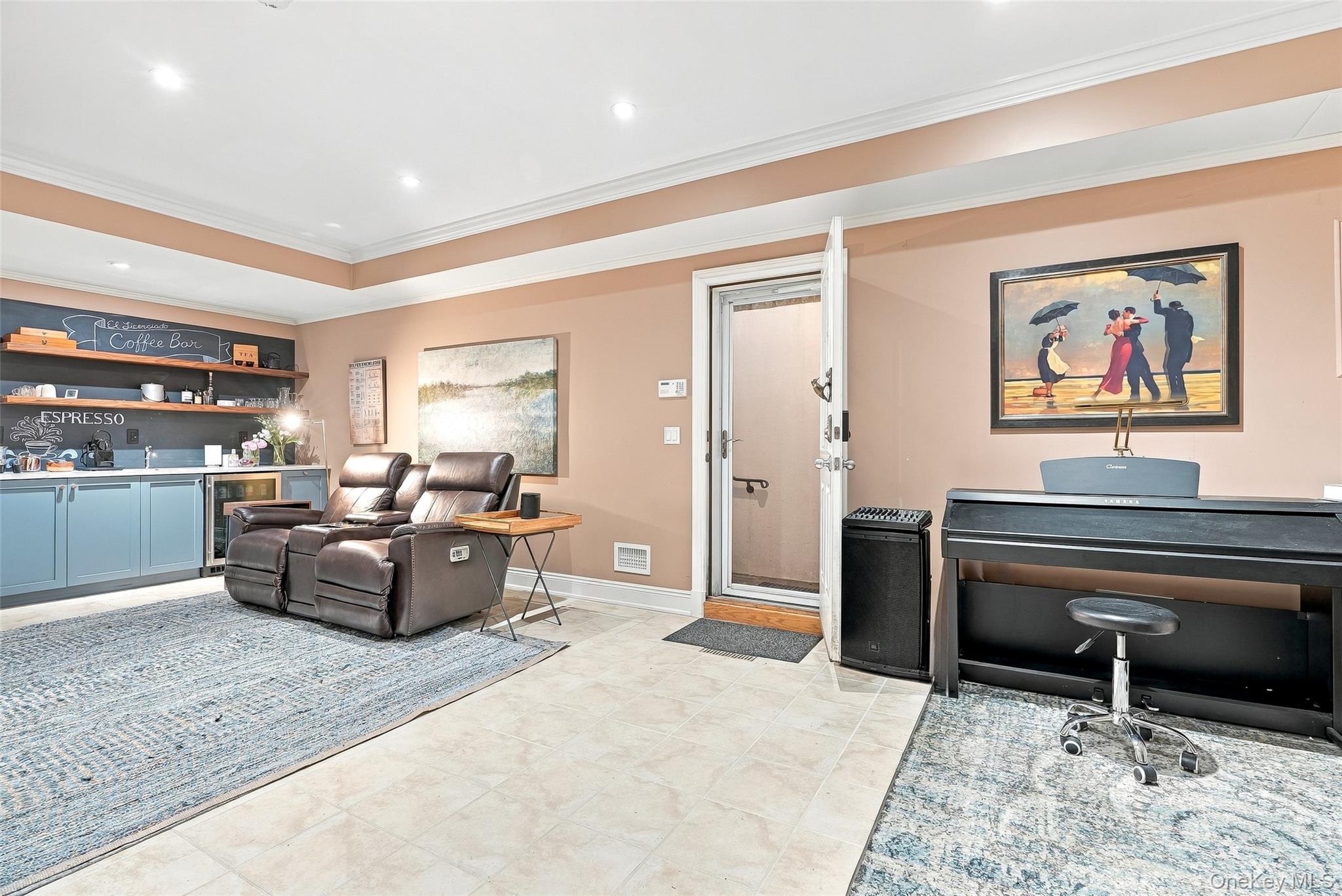 102 Florence Avenue – For Sale photo 31