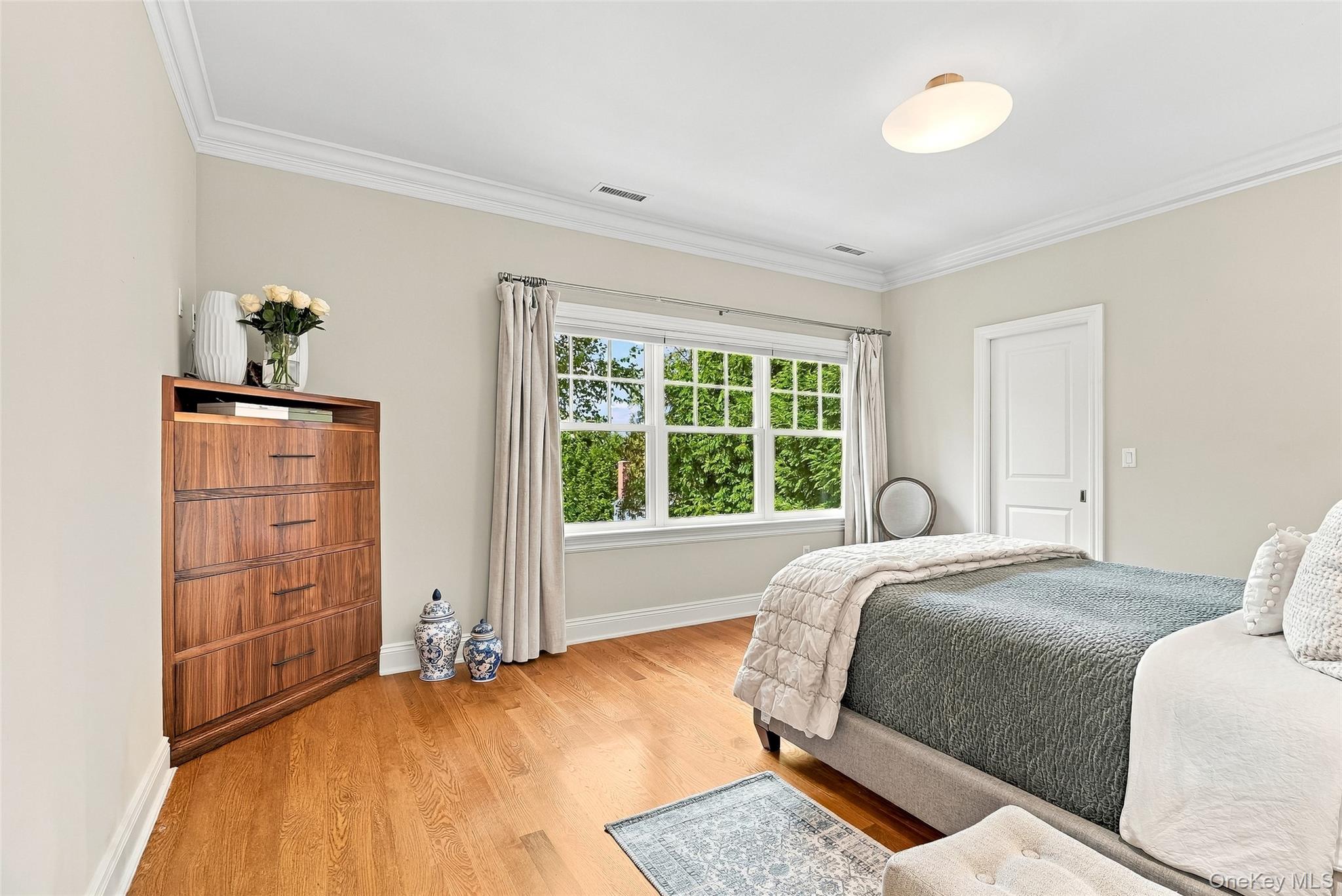 102 Florence Avenue – For Sale photo 22