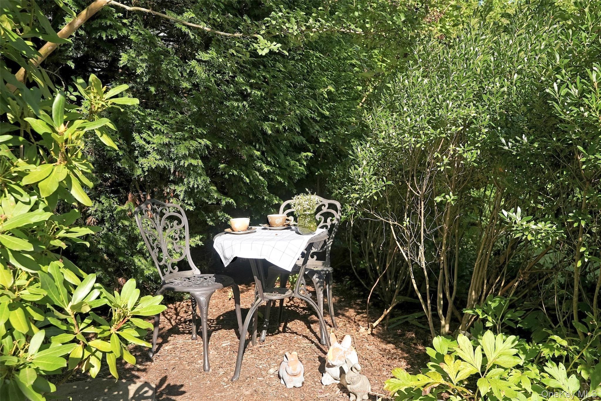 102 Florence Avenue – For Sale photo 38