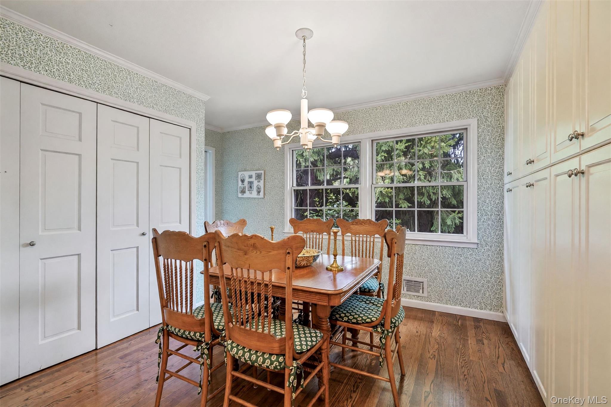 1 Parkwood Place – For Sale photo 10