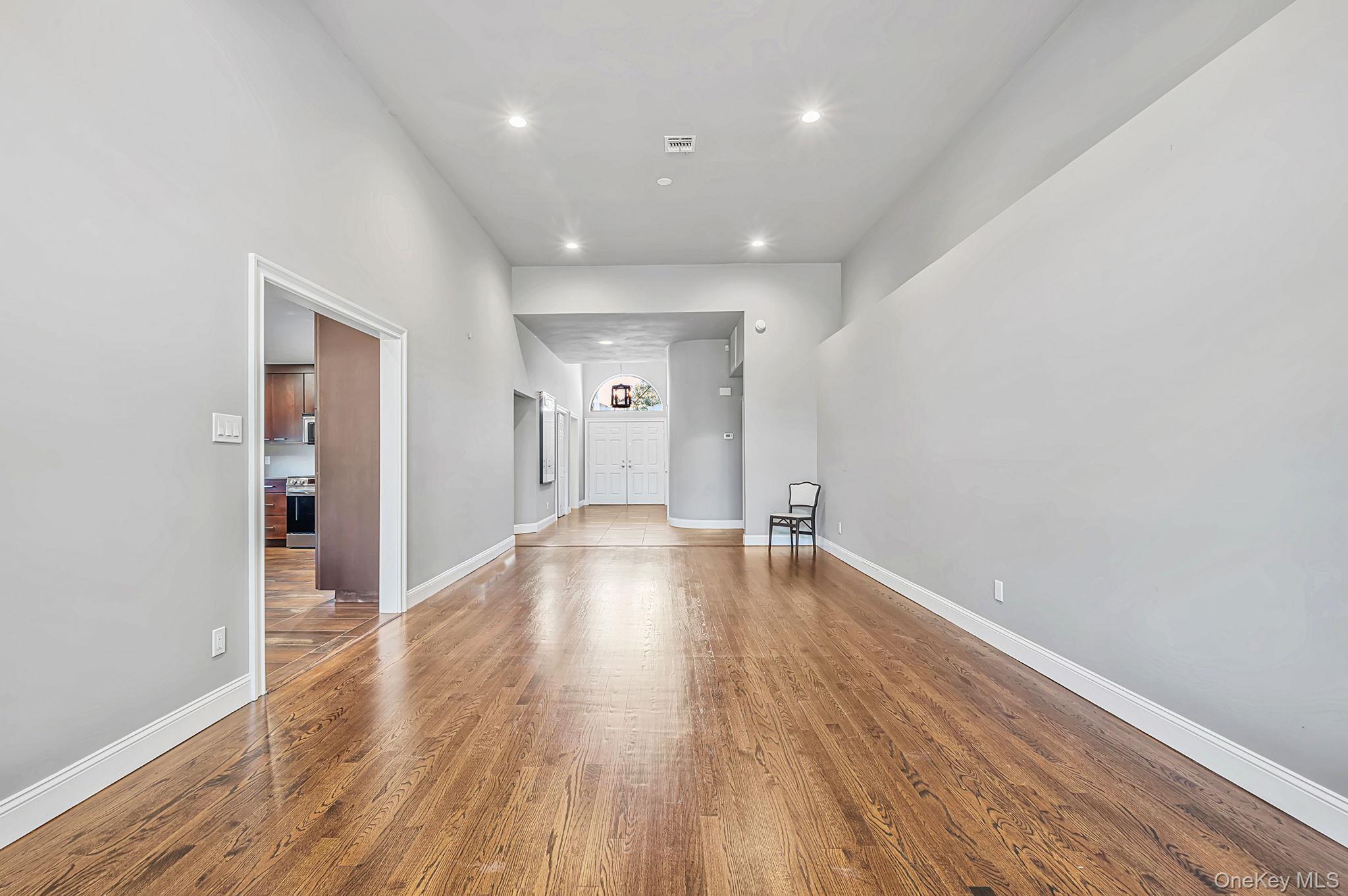 6 Hamlet Drive – For Sale photo 7