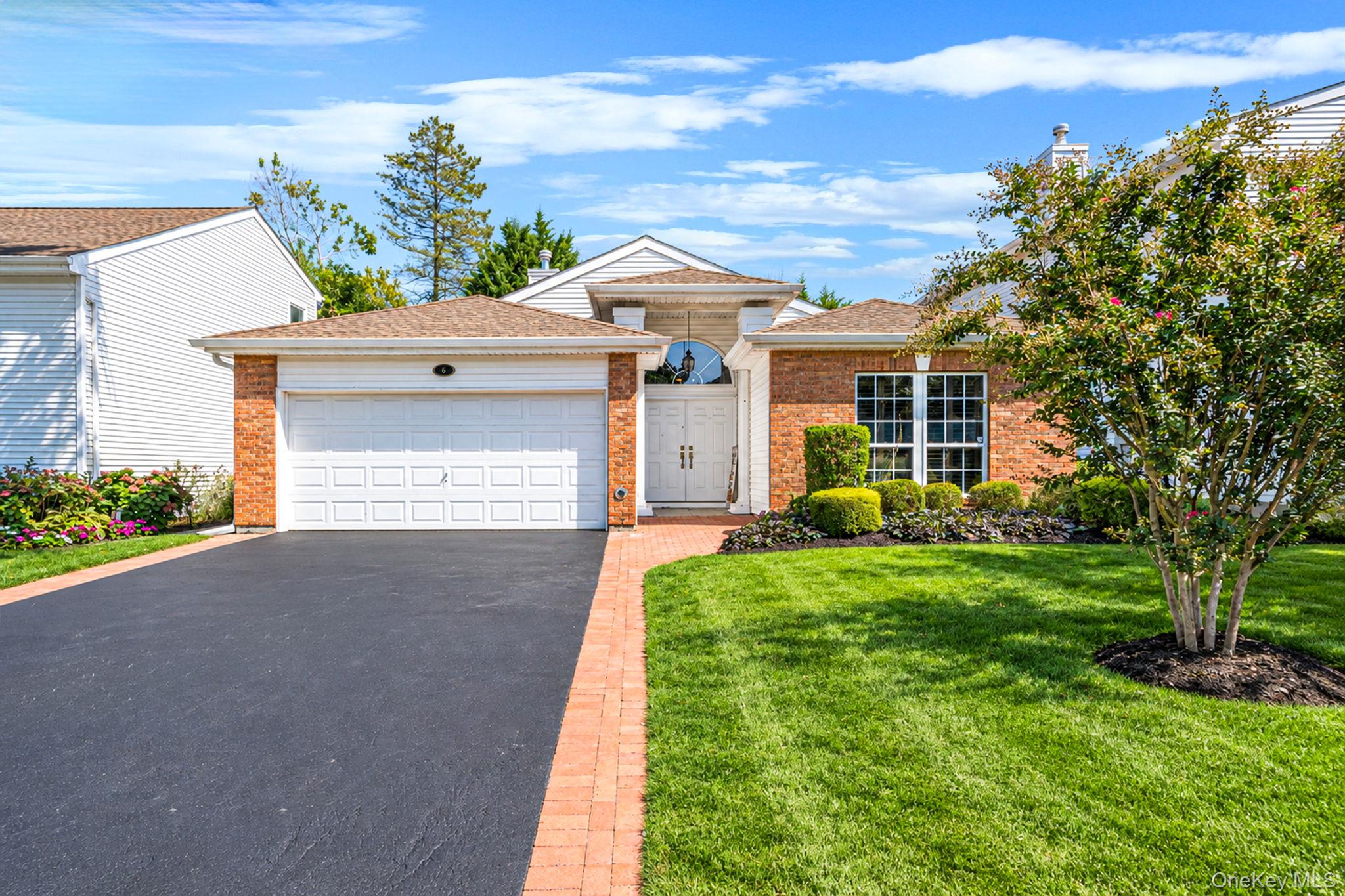 6 Hamlet Drive – For Sale photo 2