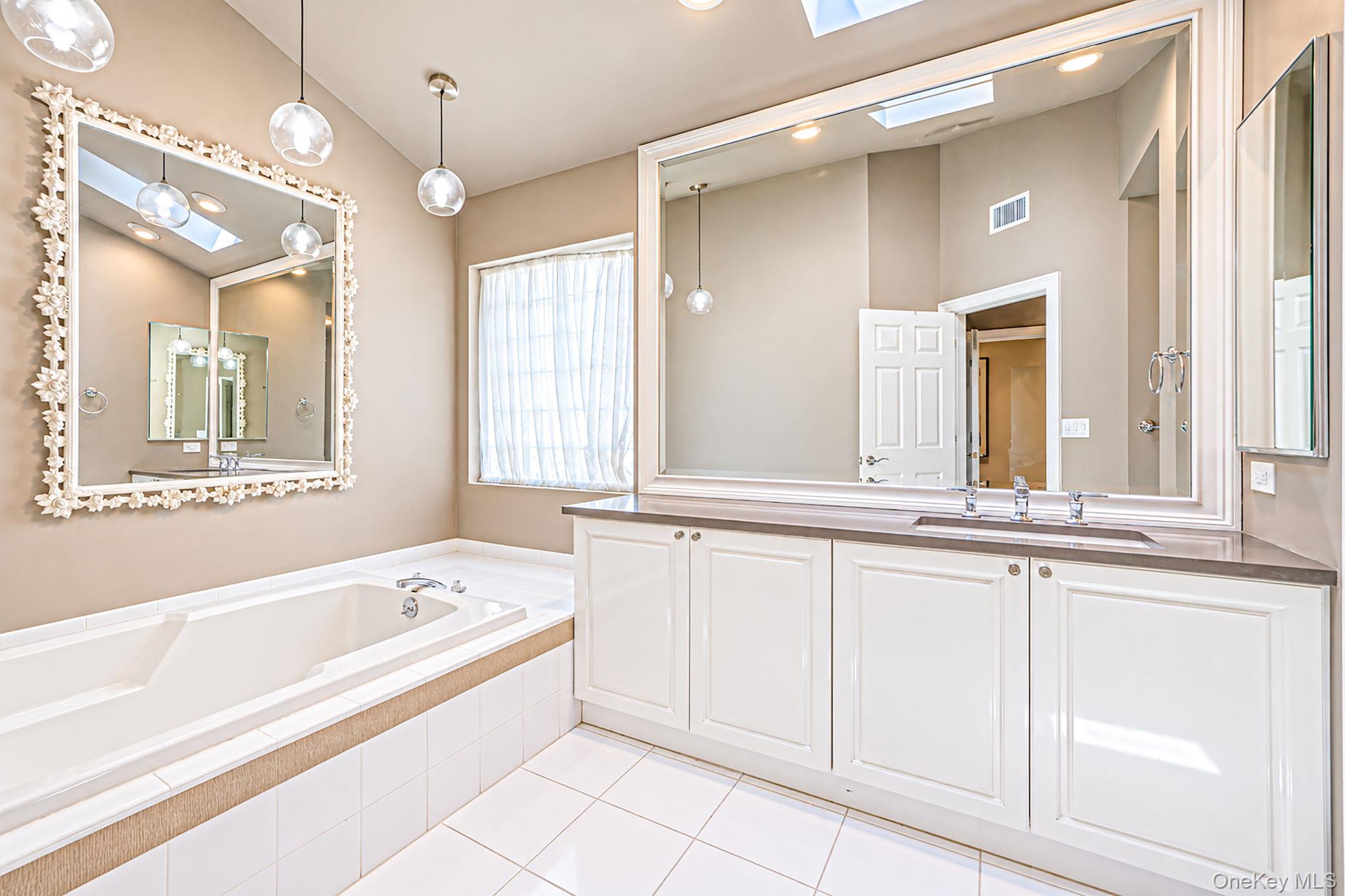 6 Hamlet Drive – For Sale photo 15
