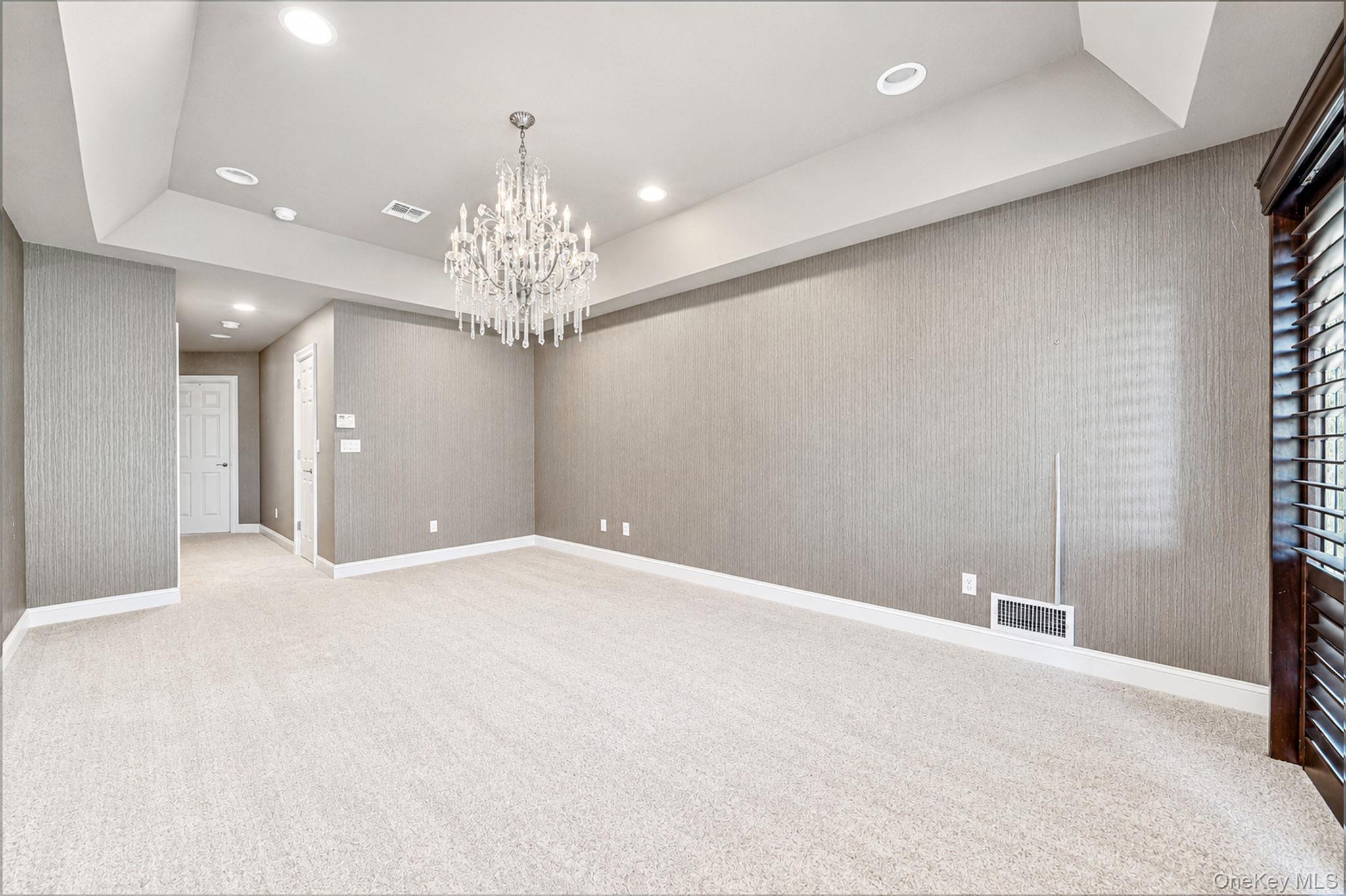6 Hamlet Drive – For Sale photo 14