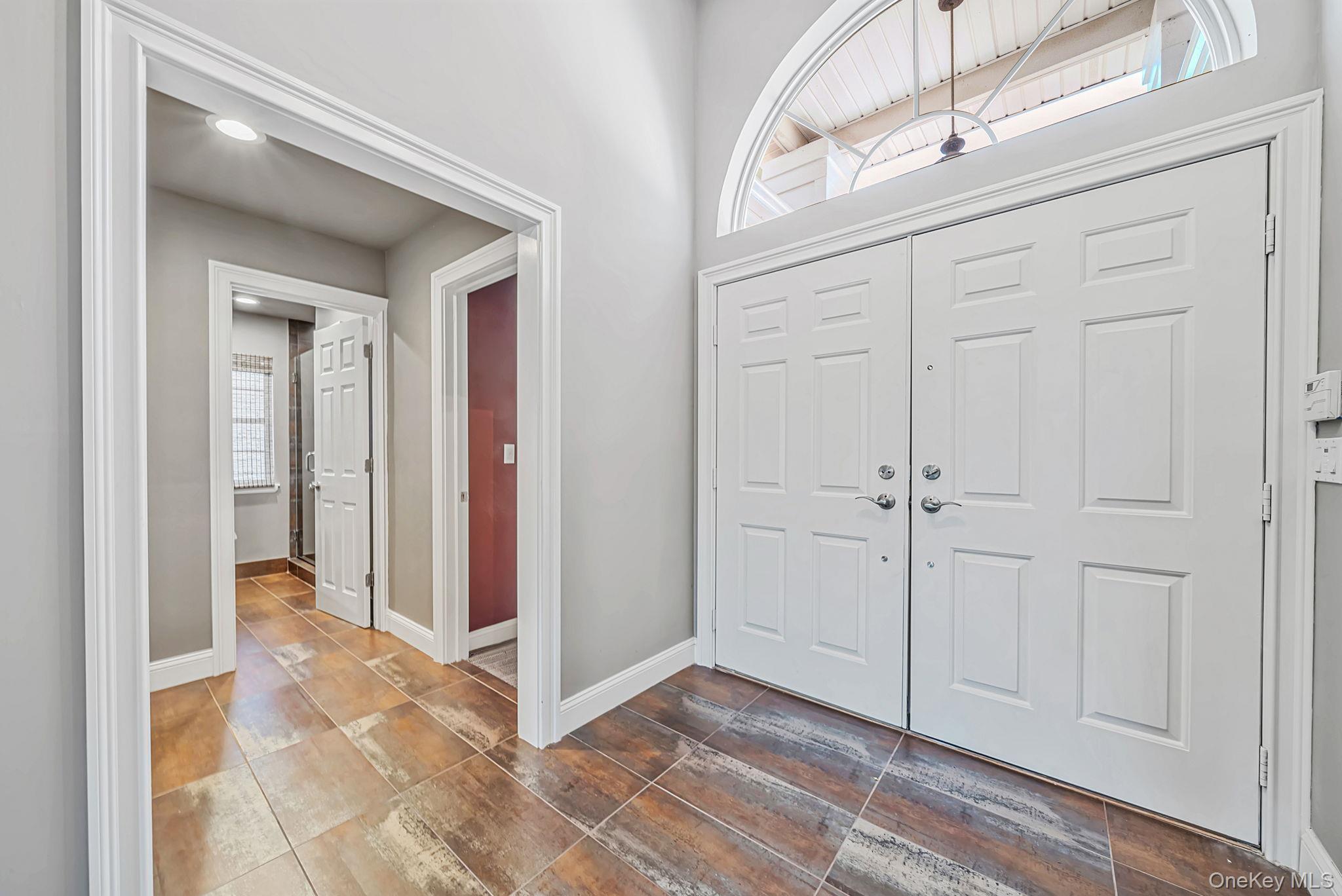 6 Hamlet Drive – For Sale photo 3