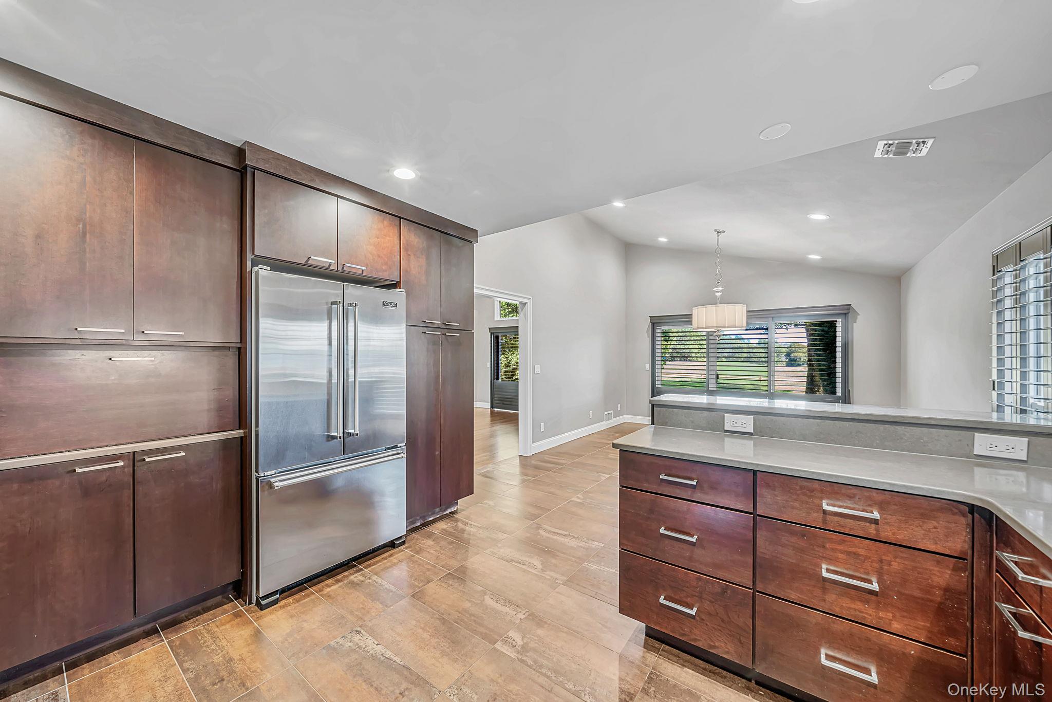 6 Hamlet Drive – For Sale photo 10