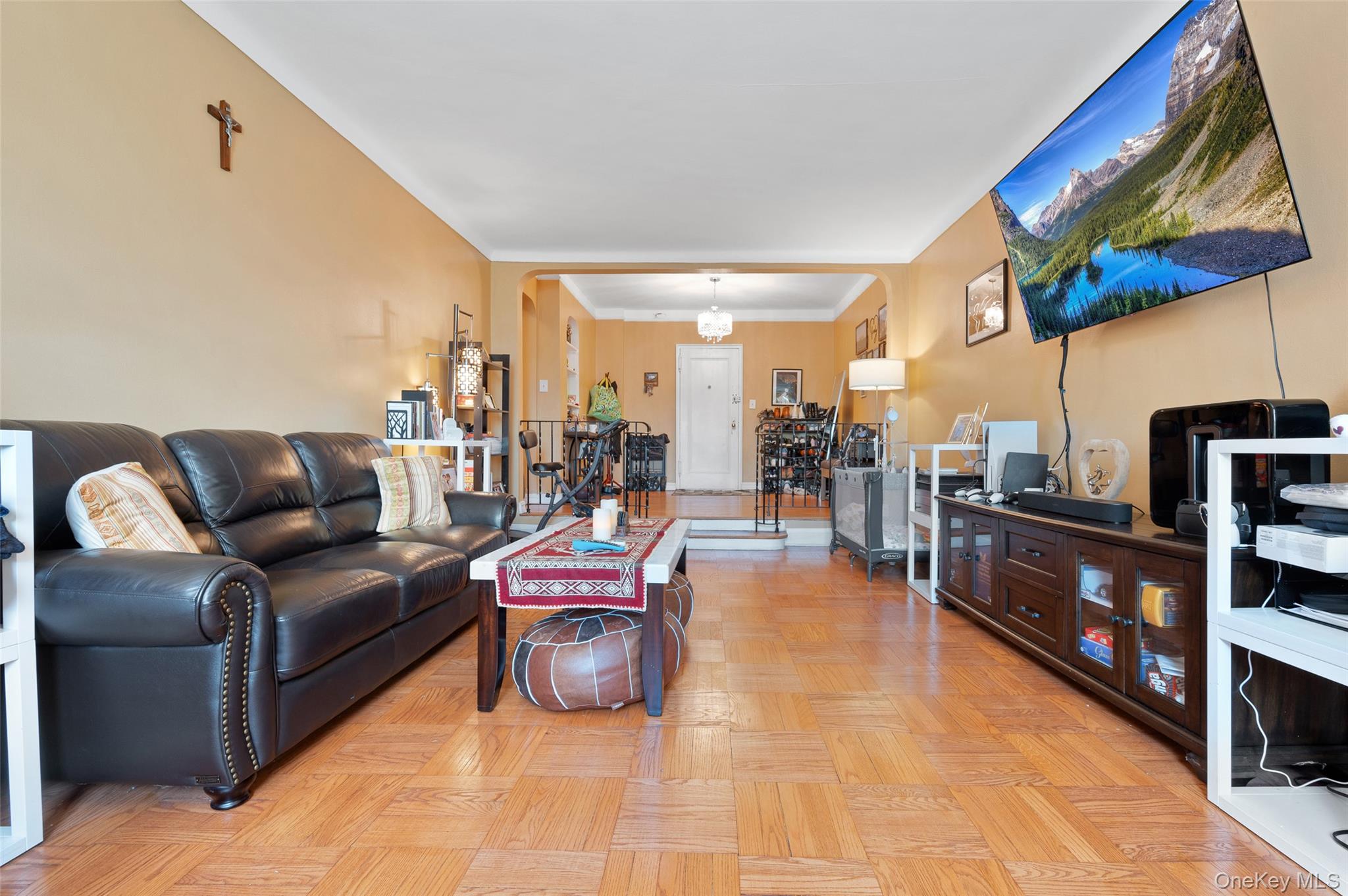 84-49 168th Street, Unit 2U photo 3
