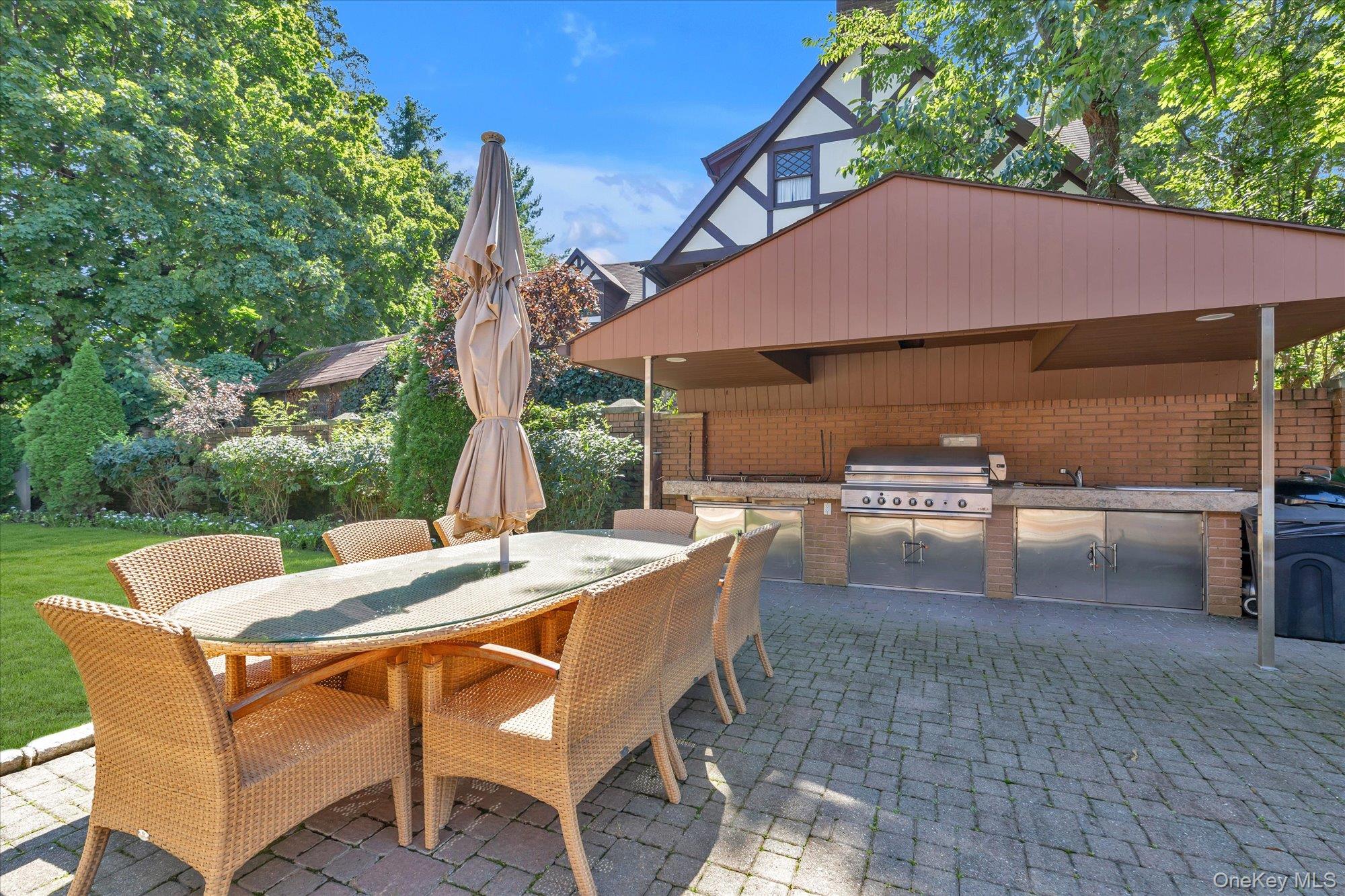 224 Beverly Road – For Sale photo 32