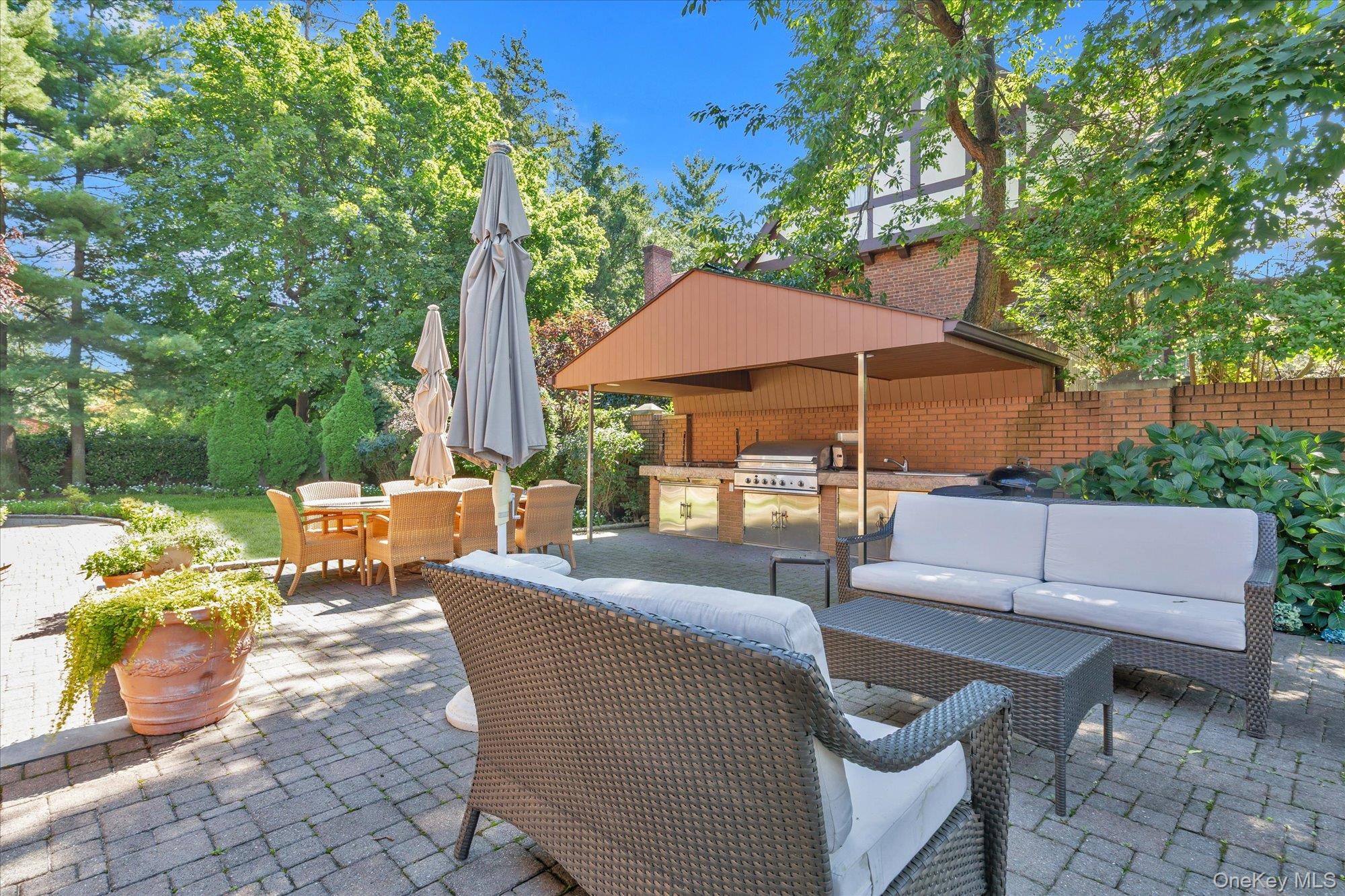 224 Beverly Road – For Sale photo 33
