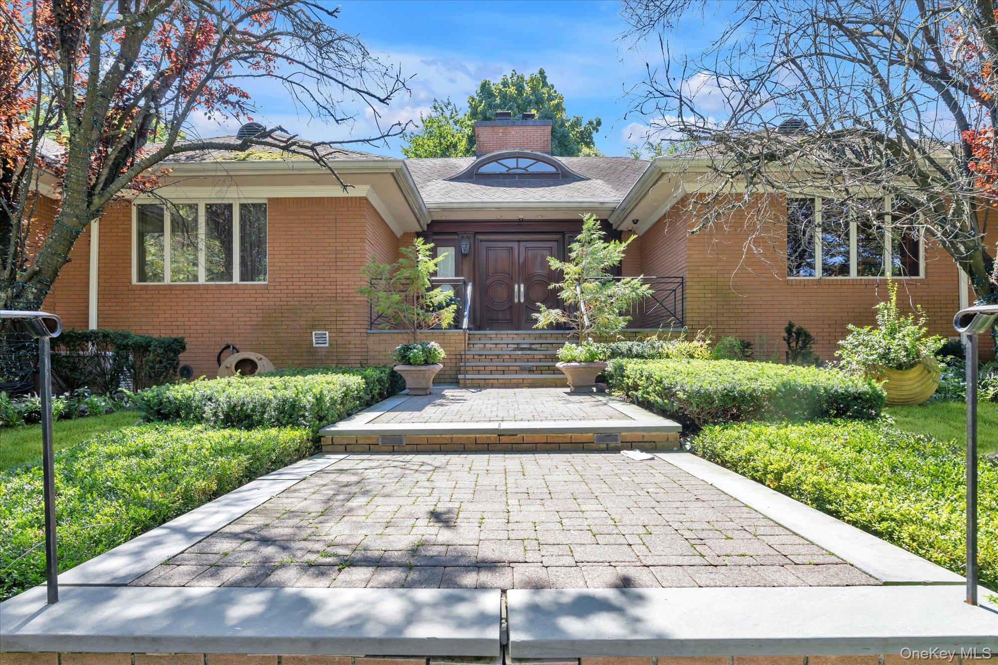 224 Beverly Road – For Sale