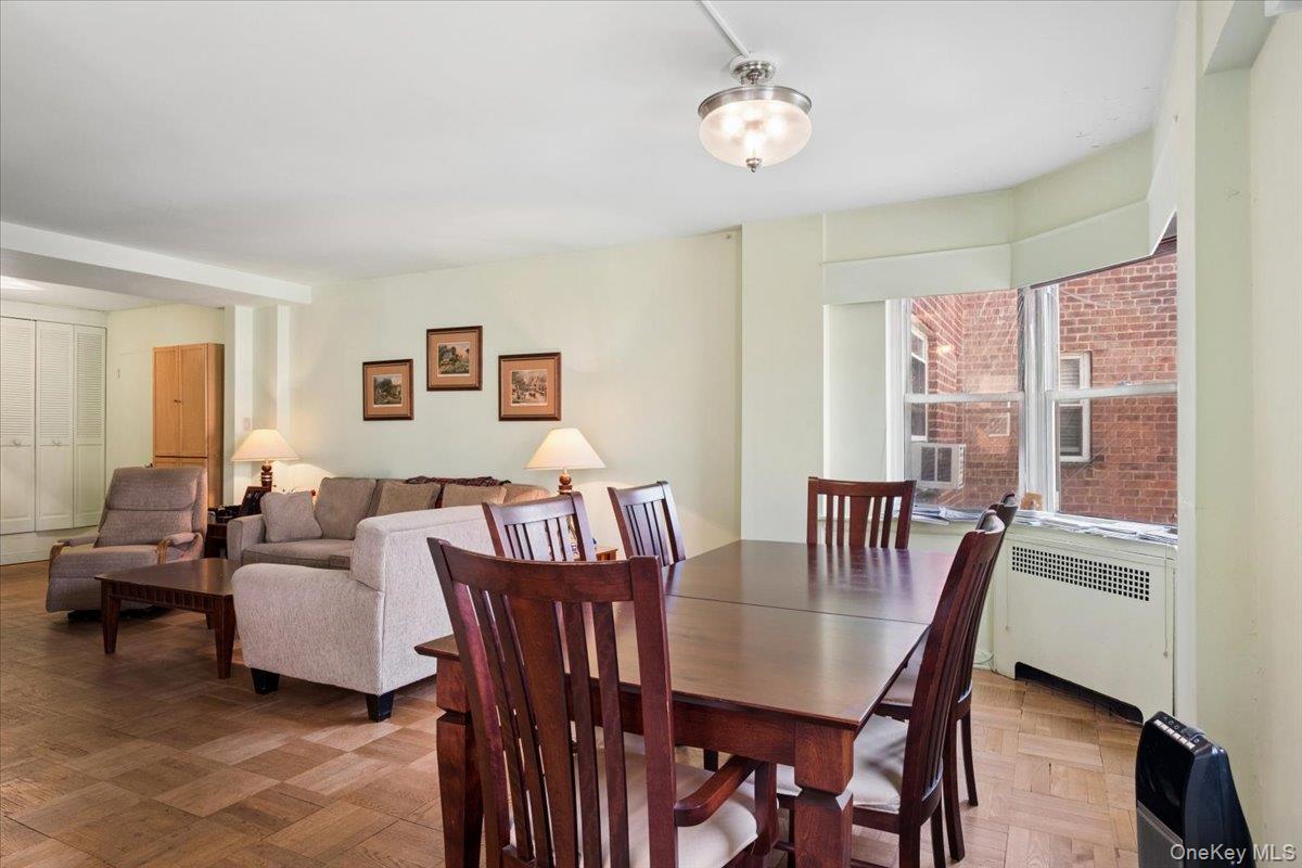 235 Garth Road, Unit C4E photo 10