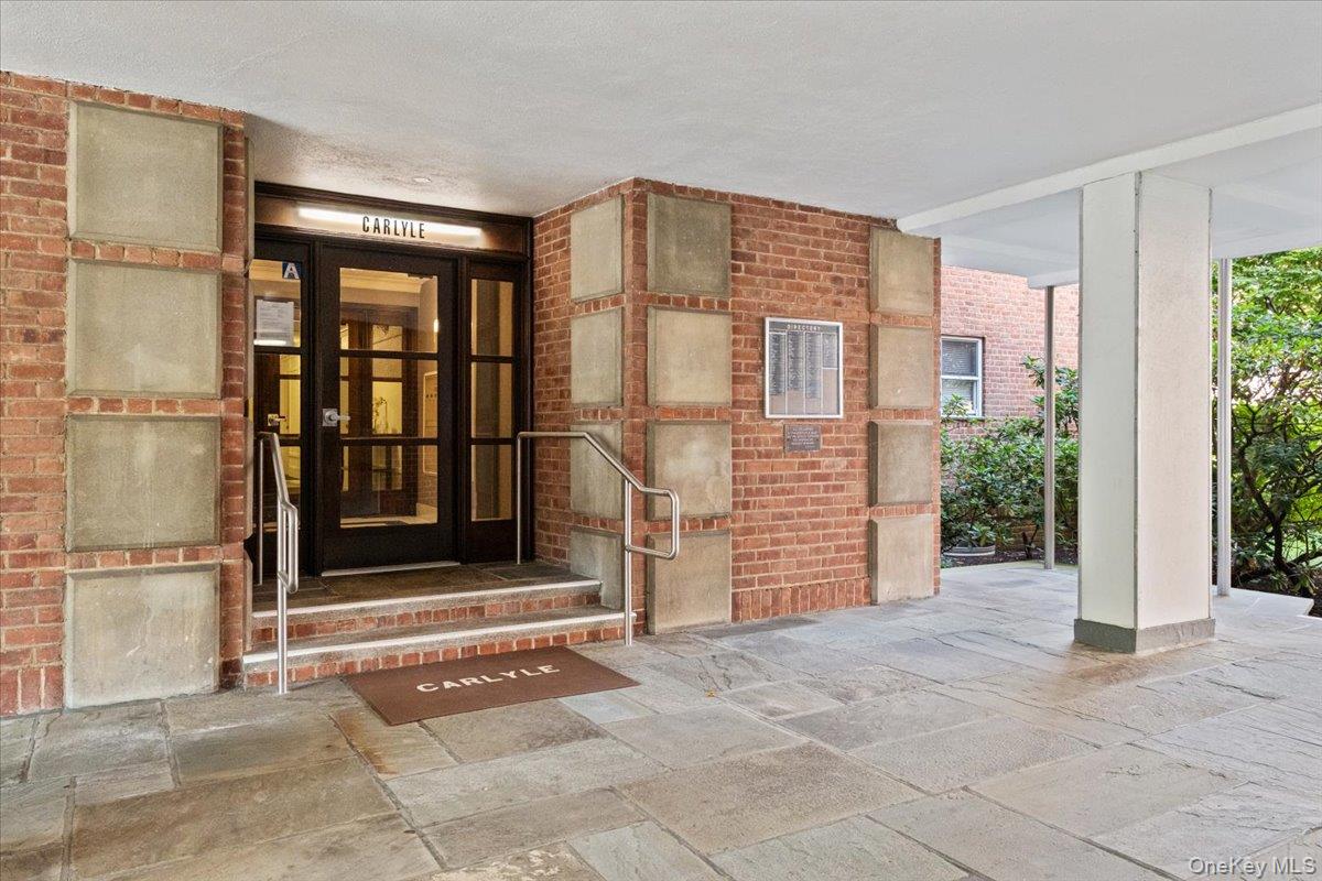 235 Garth Road, Unit C4E photo 4