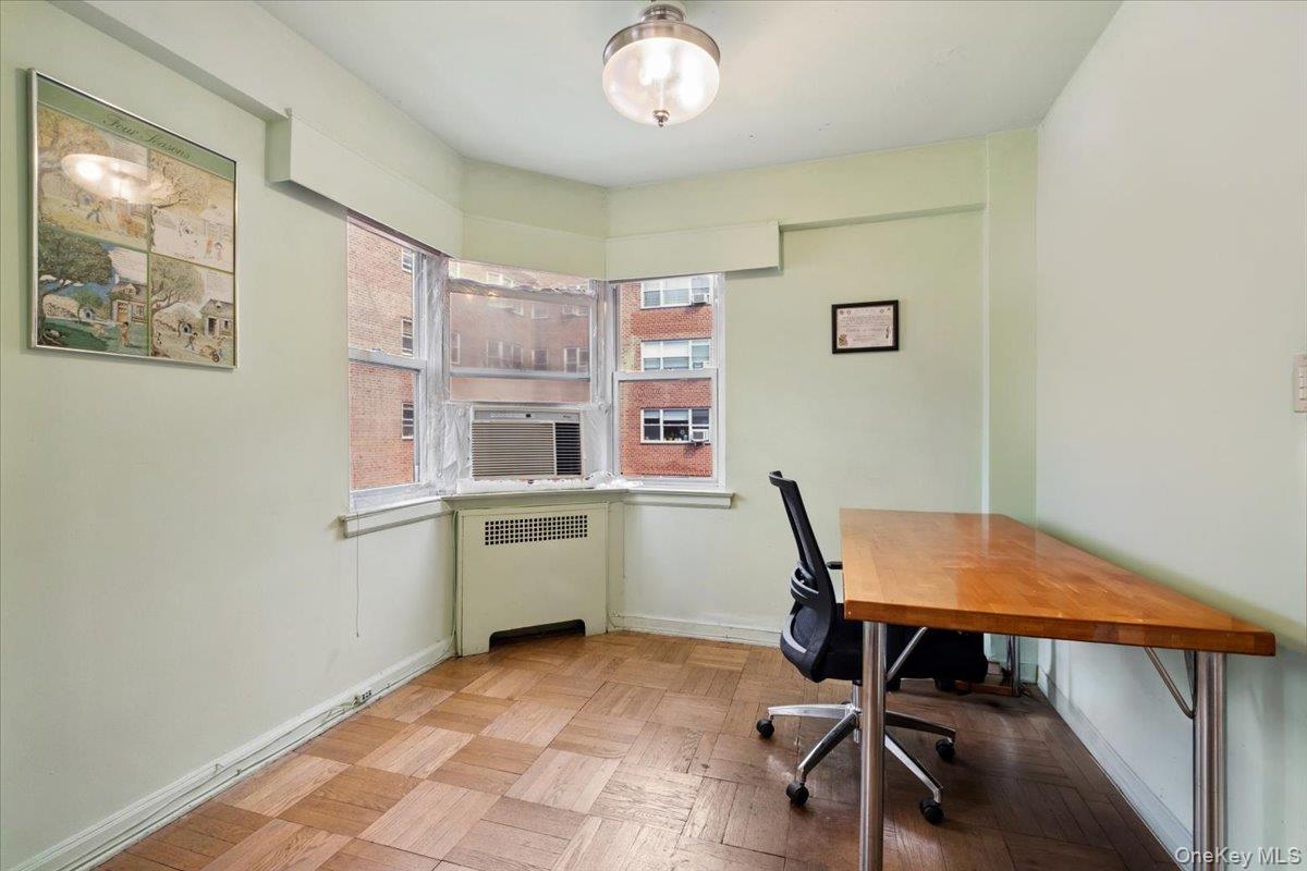 235 Garth Road, Unit C4E photo 12