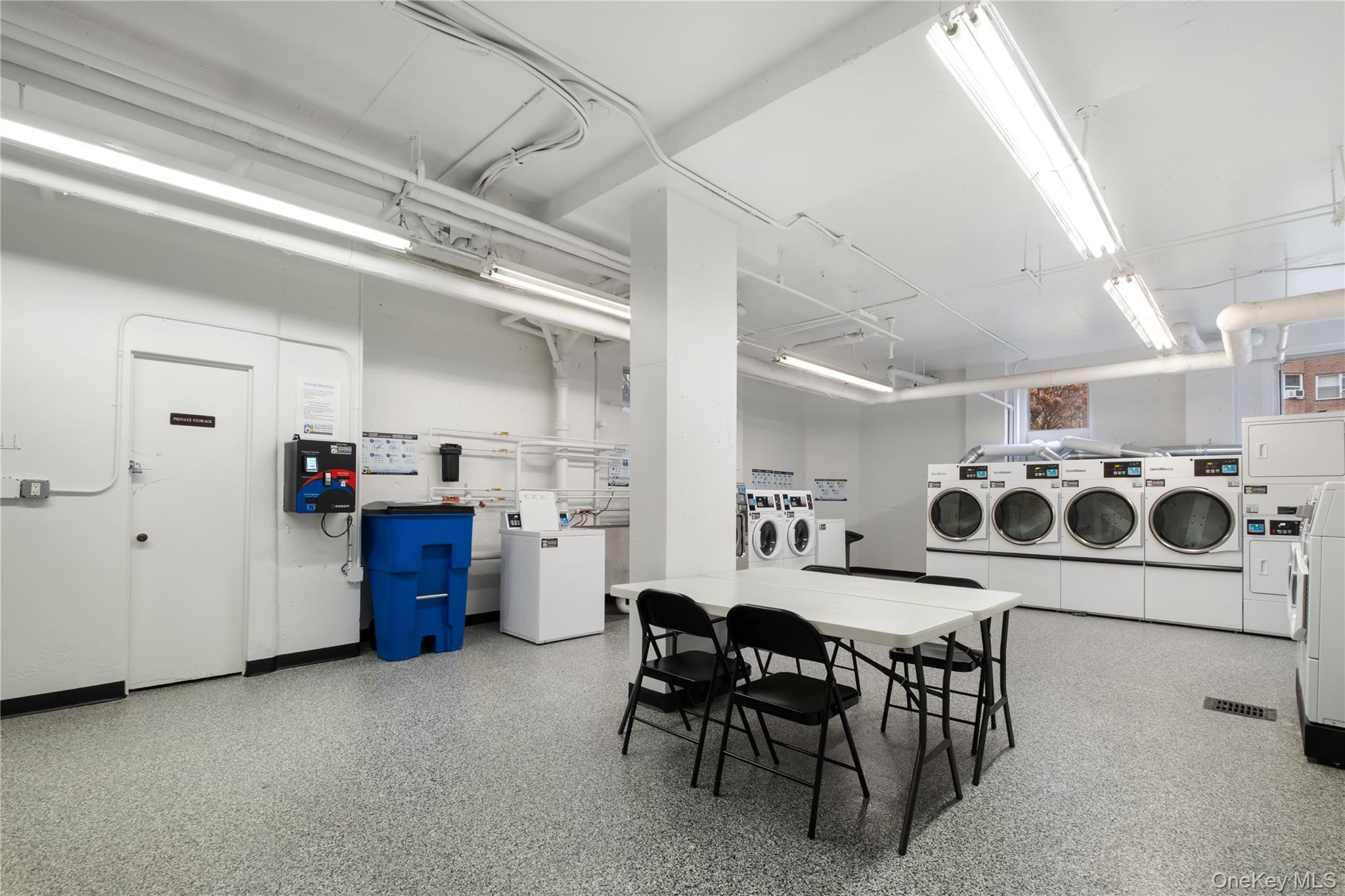 235 Garth Road, Unit C4E photo 24