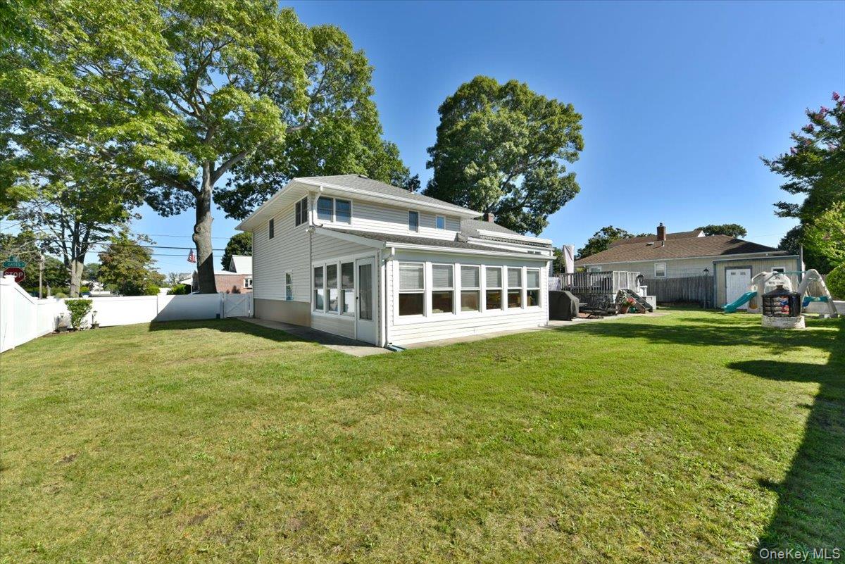 283 W Gates Avenue – For Sale photo 30