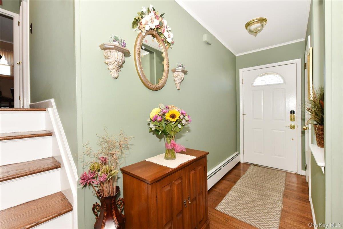 283 W Gates Avenue – For Sale photo 5