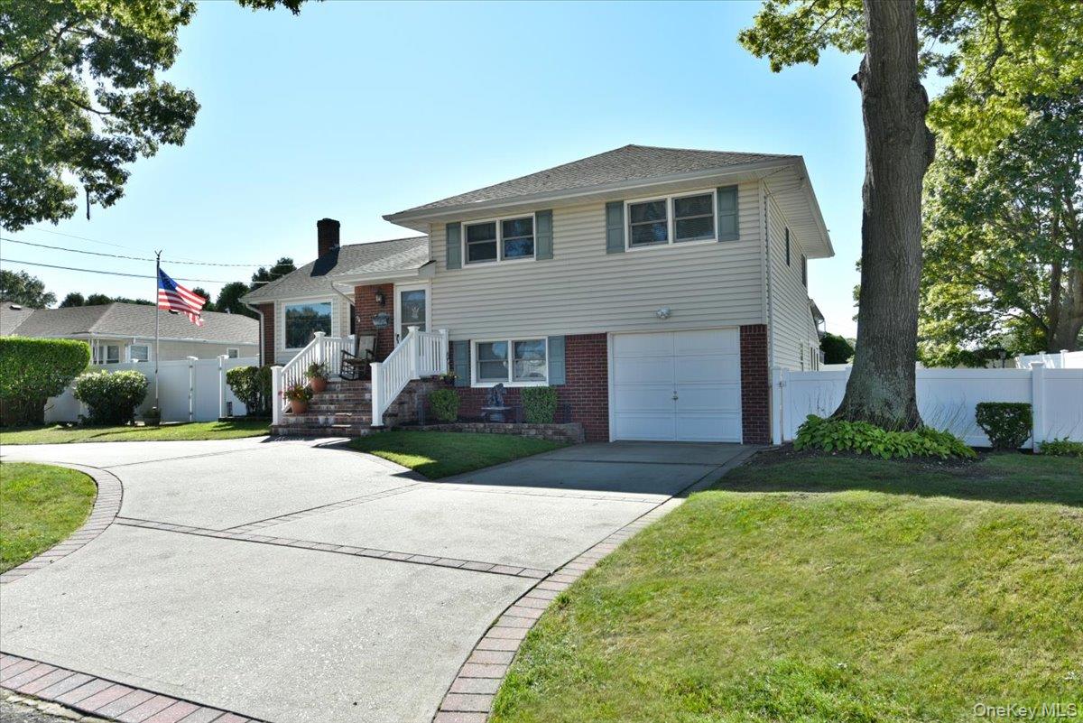 283 W Gates Avenue – For Sale photo 3