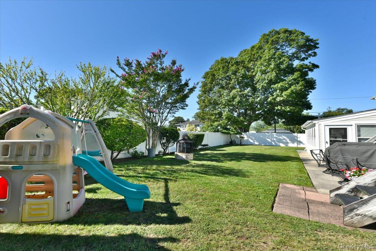 283 W Gates Avenue – For Sale photo 32