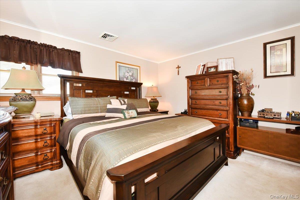 283 W Gates Avenue – For Sale photo 24
