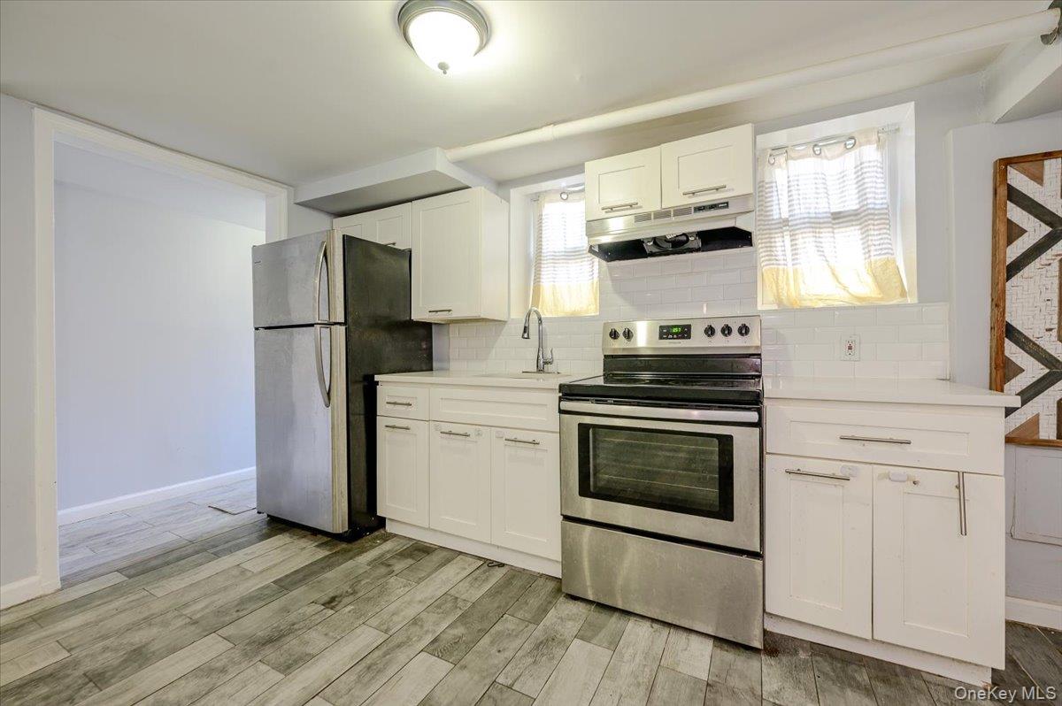 1321 Balcom Avenue, Unit 1 photo 28