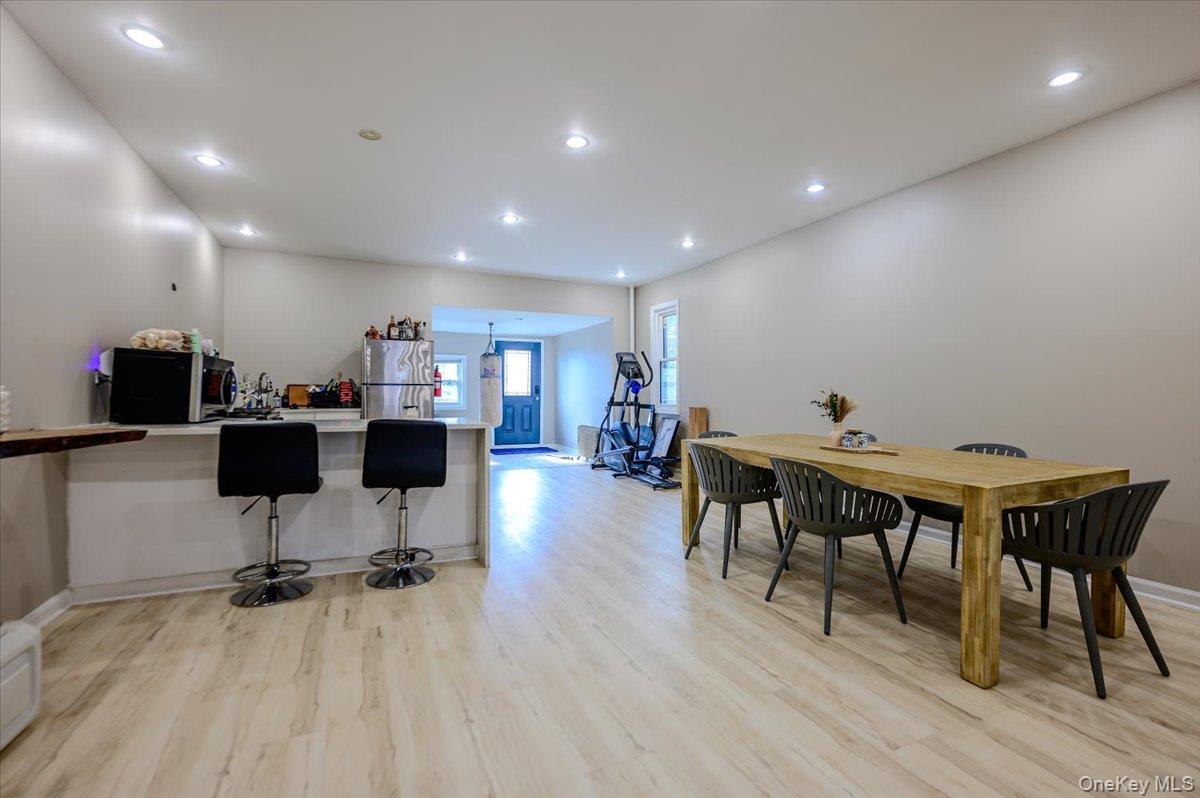 1321 Balcom Avenue, Unit 1 photo 6