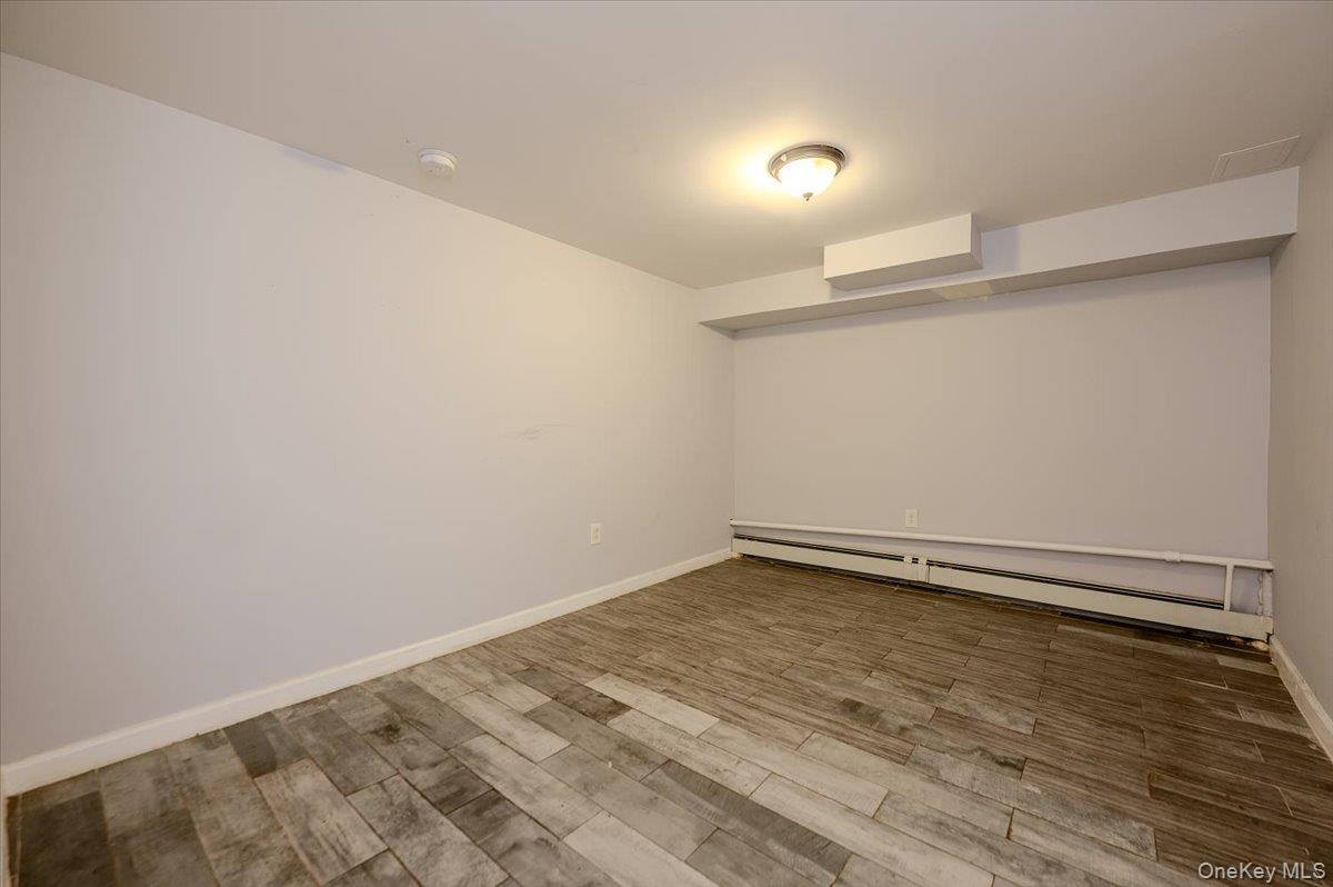 1321 Balcom Avenue, Unit 1 photo 30