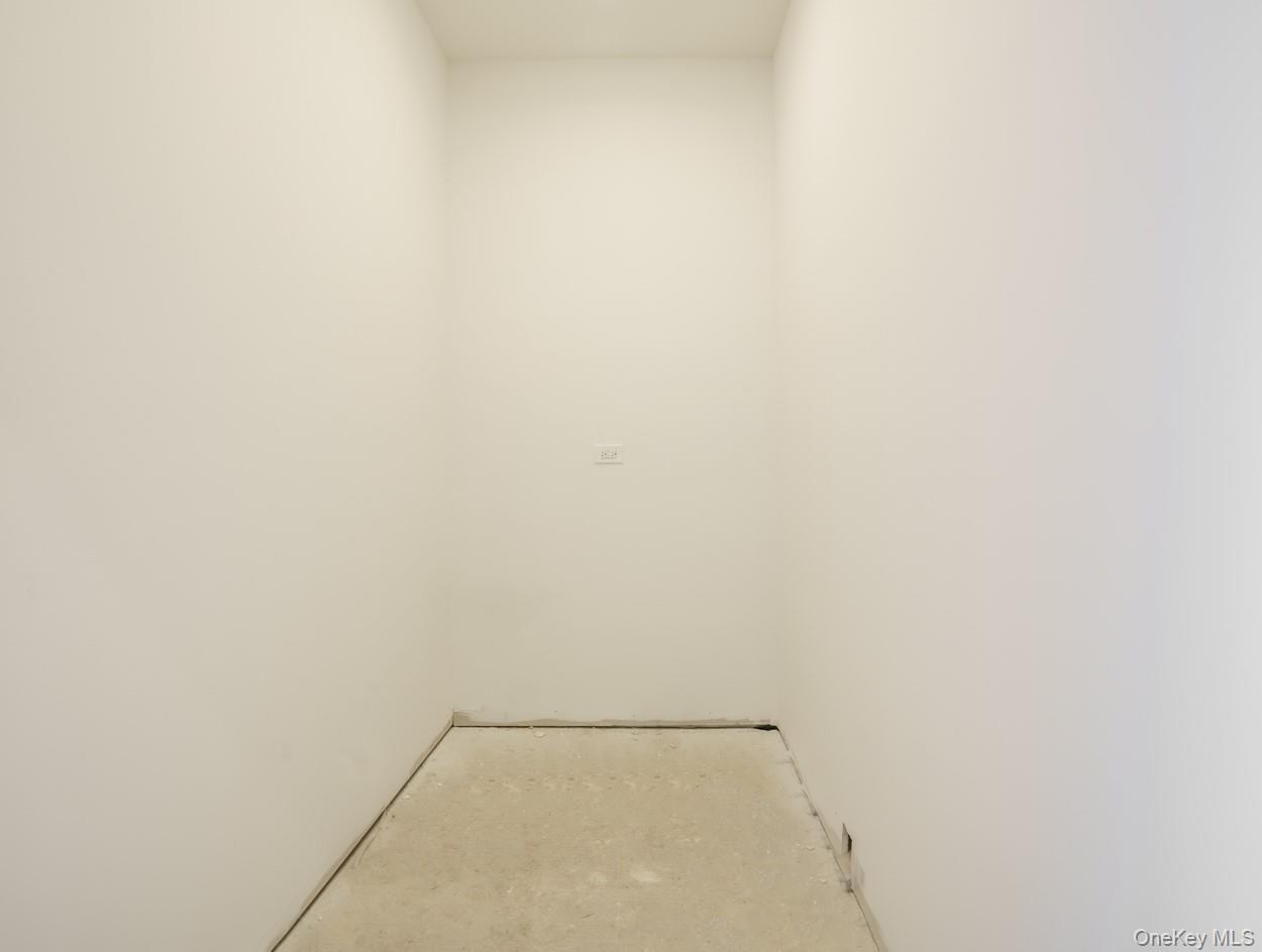 3038 Steinway Street – For Rent photo 7