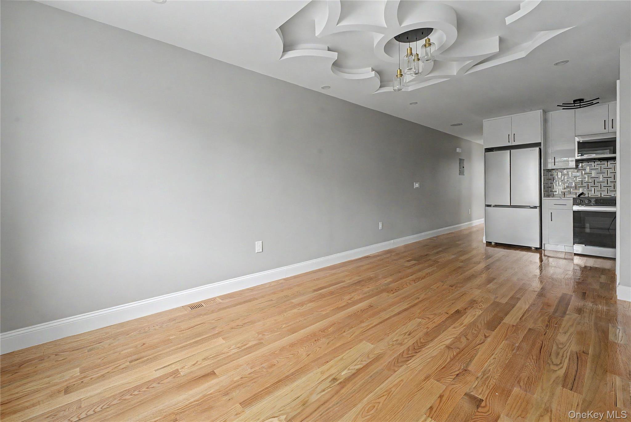 13121 140 Street – For Sale photo 2