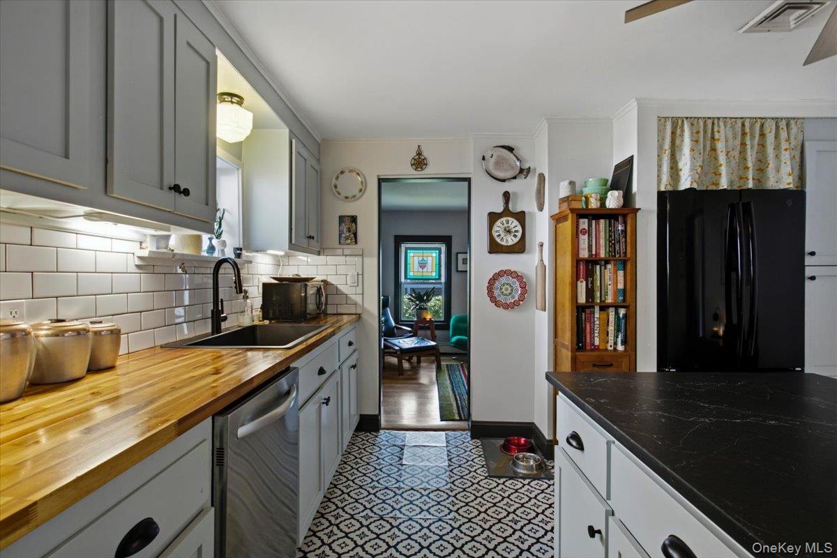 3 Elm Street – For Sale photo 9