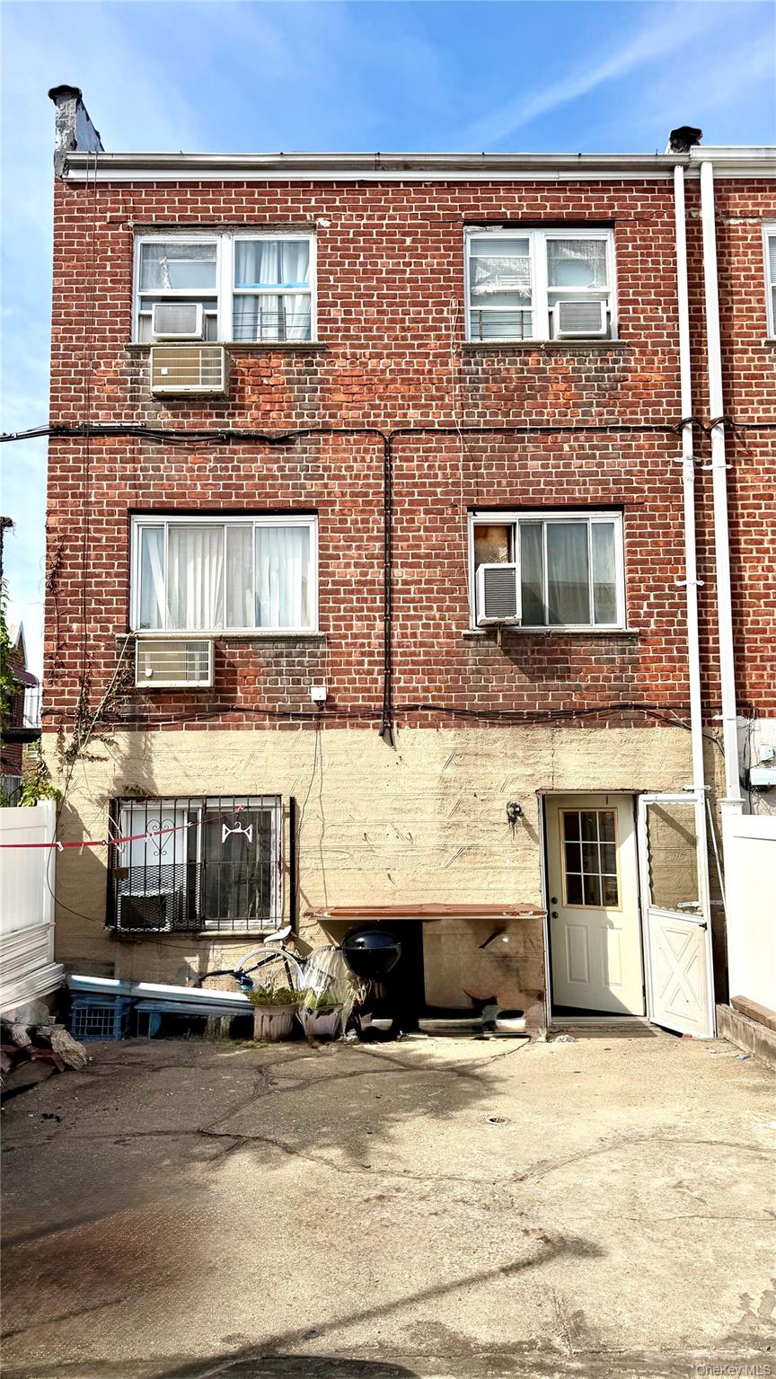2016 Lafayette Avenue – For Sale photo 13