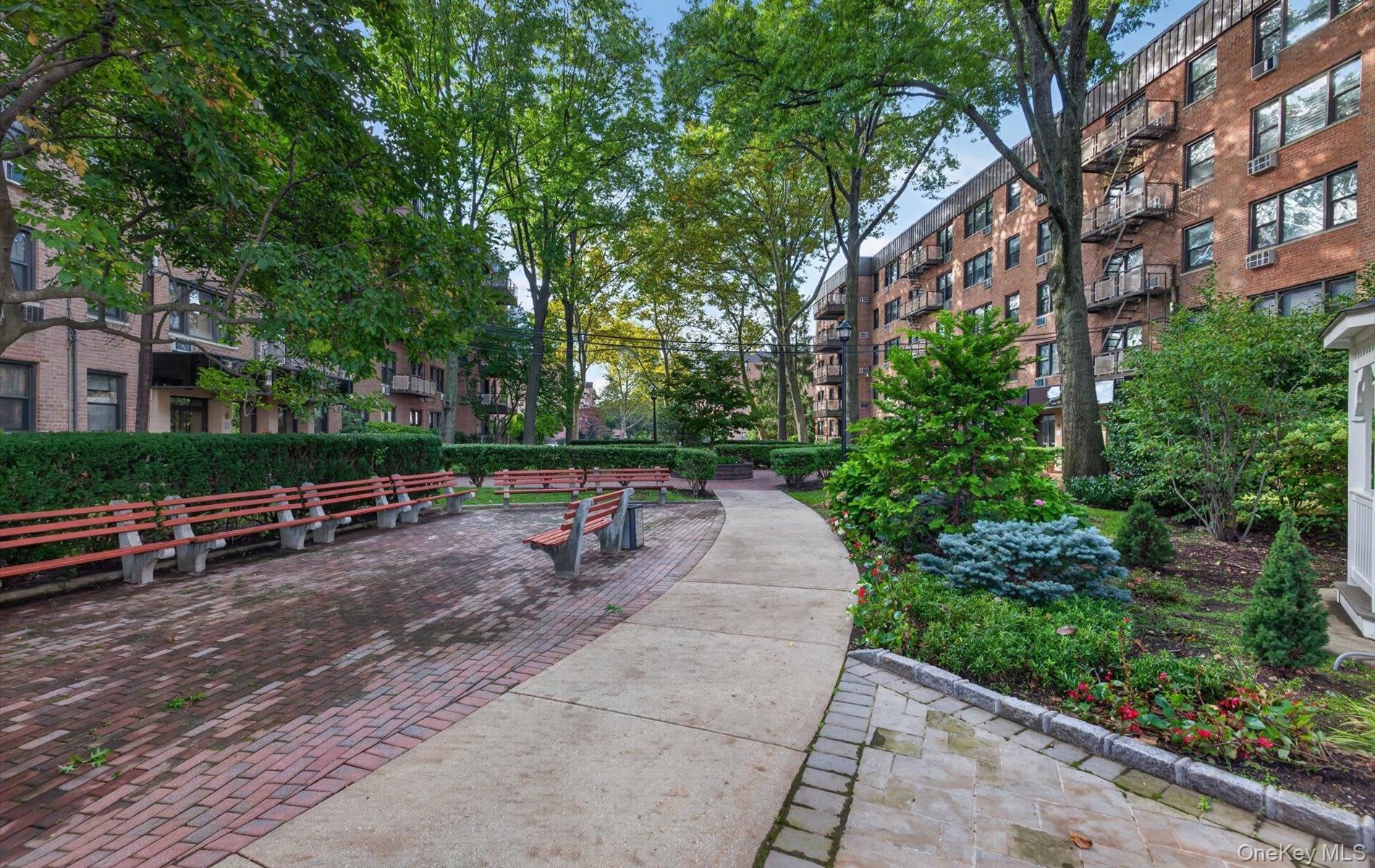 4 Birchwood Court, Unit 4G photo 9