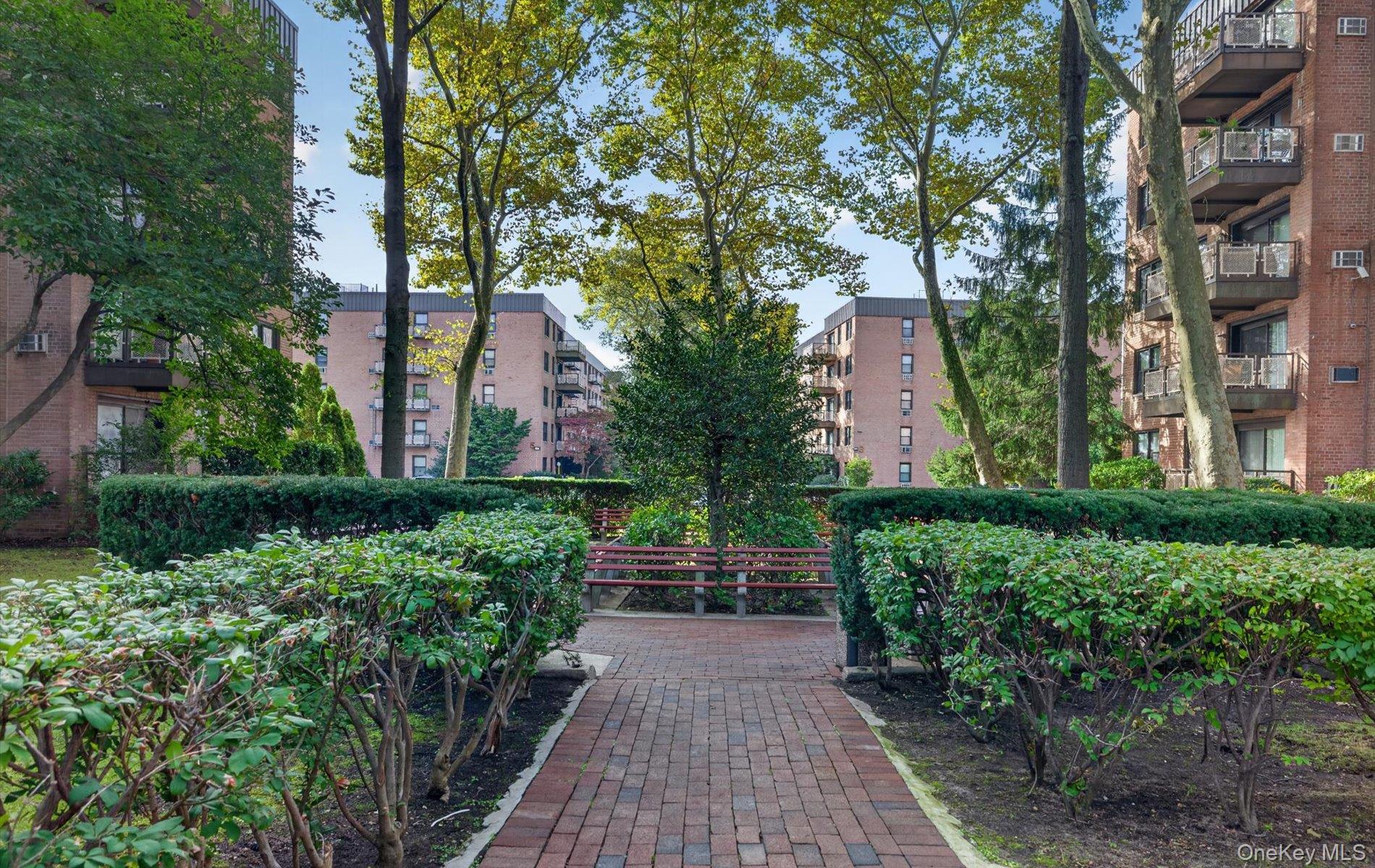 4 Birchwood Court, Unit 4G photo 5