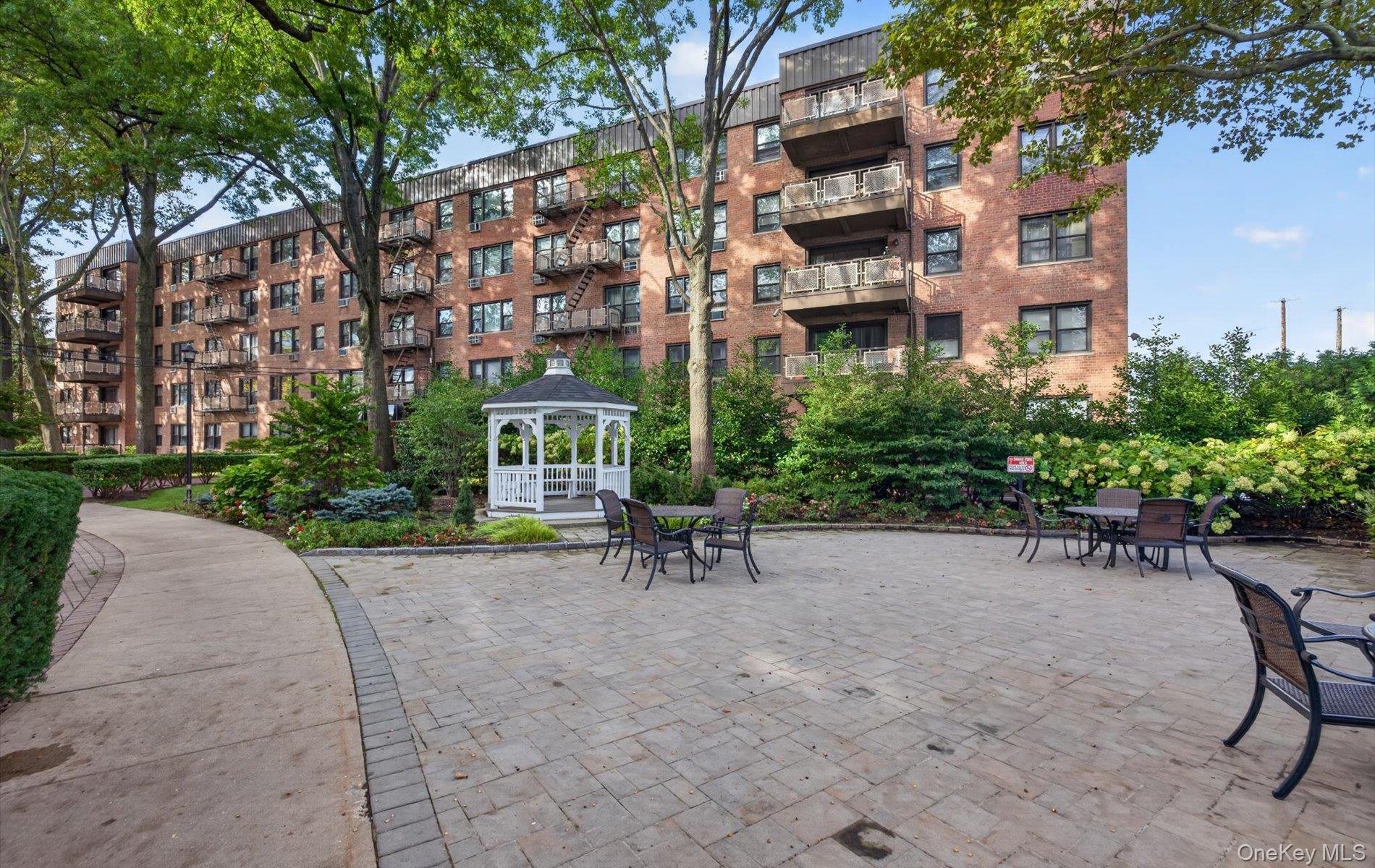 4 Birchwood Court, Unit 4G photo 8