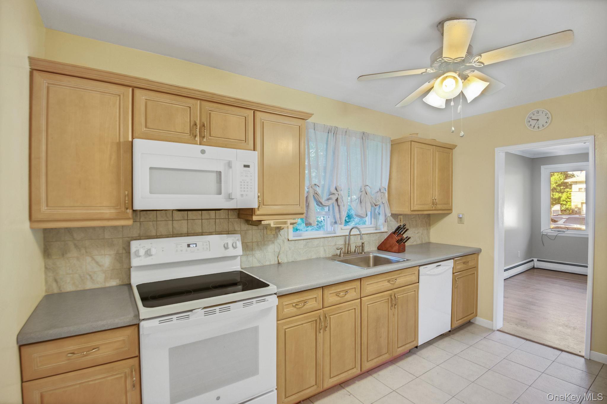 6 Arbutus Street – For Sale photo 10