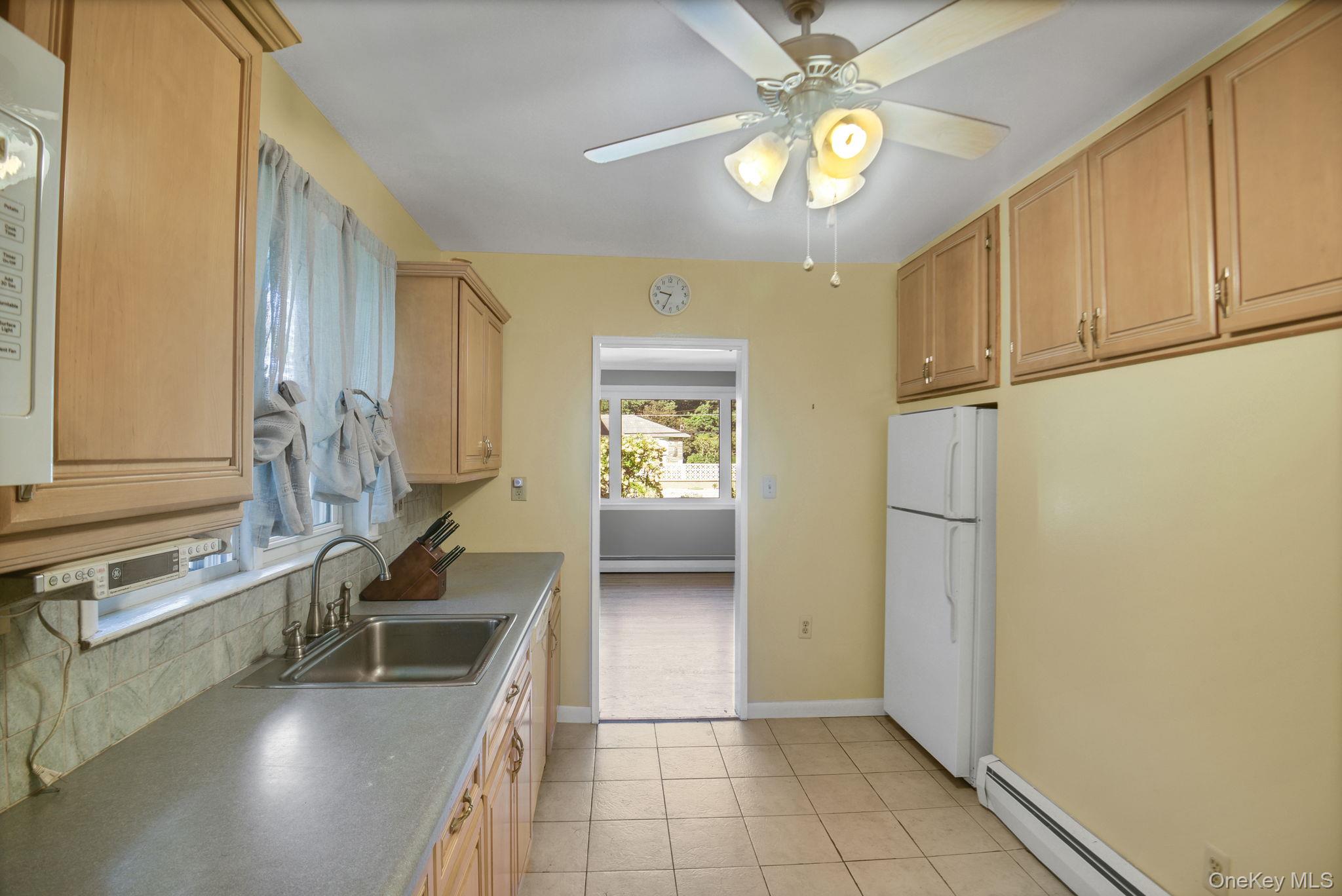 6 Arbutus Street – For Sale photo 12