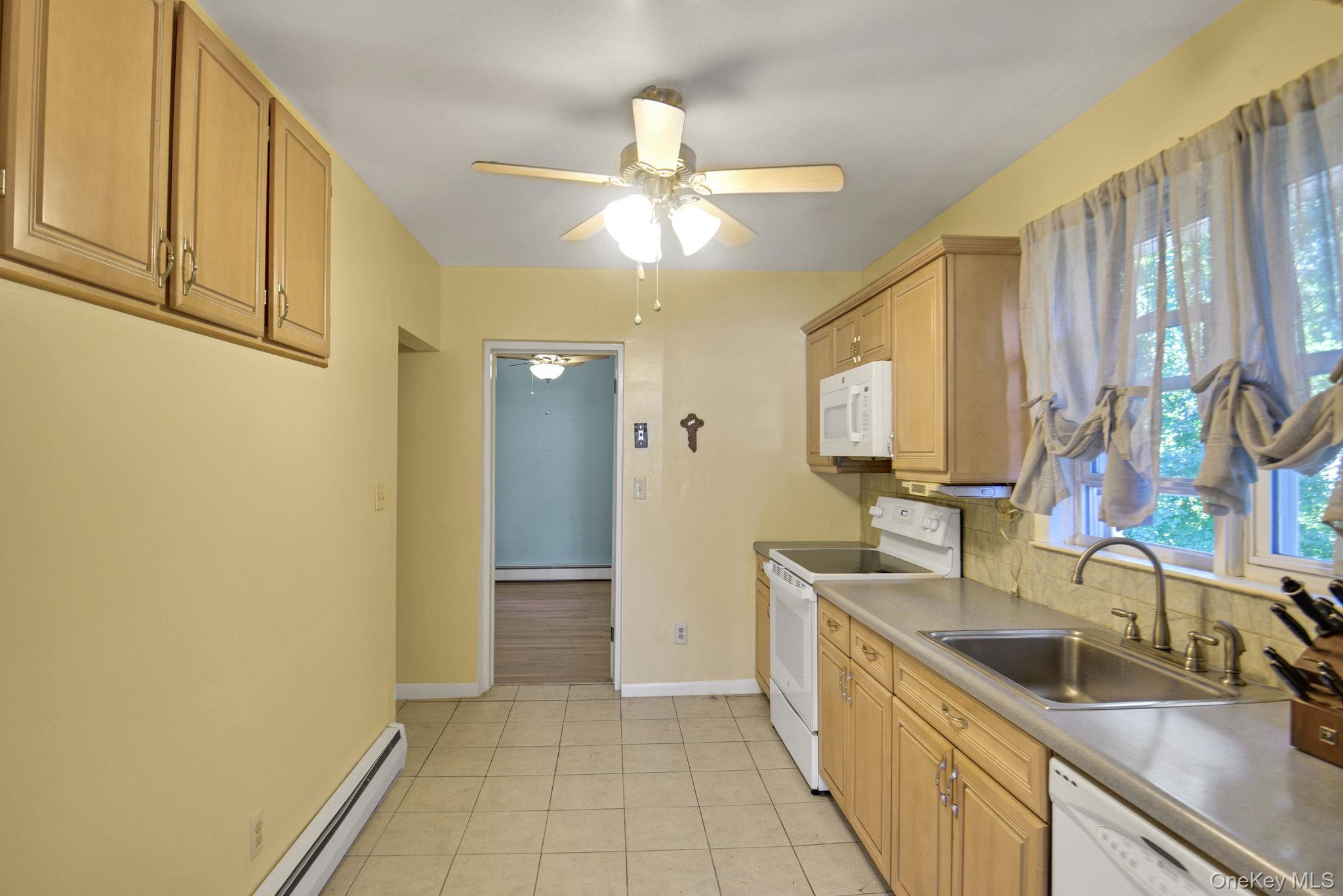 6 Arbutus Street – For Sale photo 11