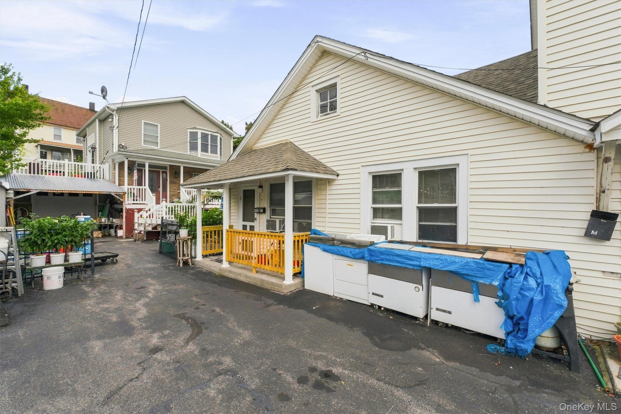 433 MAIN STREET – For Sale photo 2