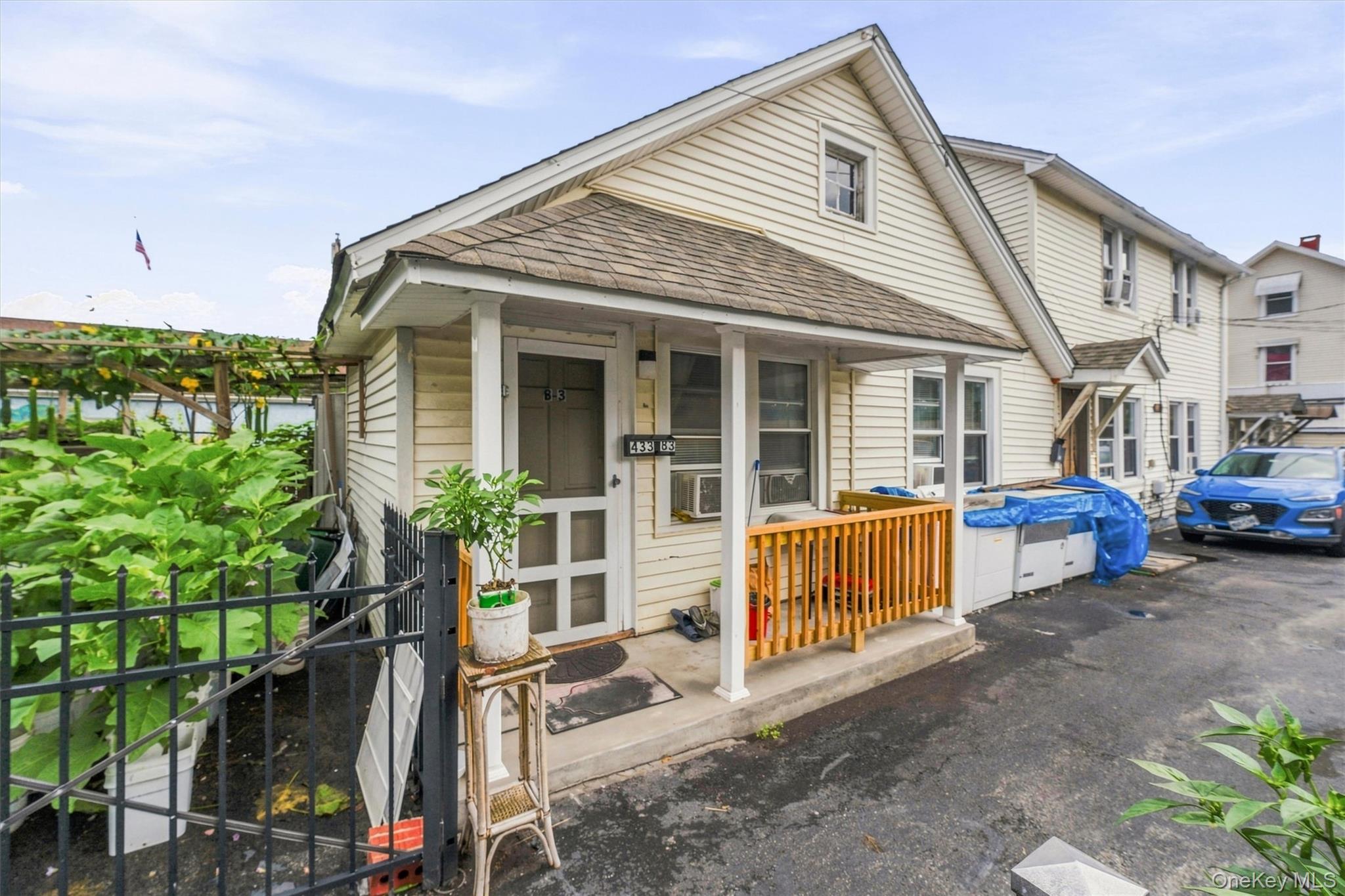 433 MAIN STREET – For Sale photo 3