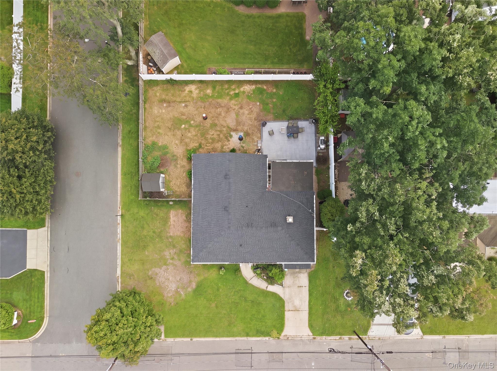 222 Jerusalem Avenue – For Sale photo 28