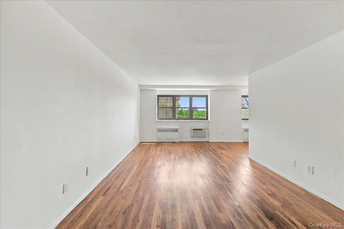 4200 Herkimer Place, Unit 3B photo 4