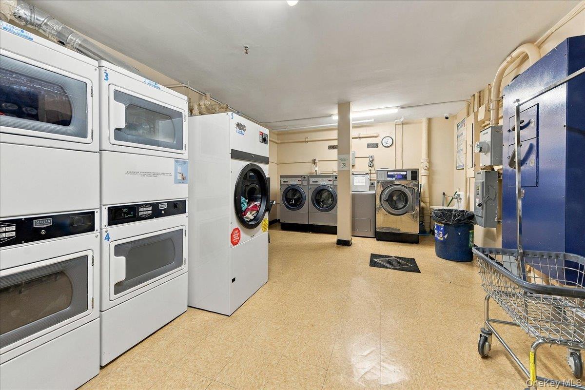 4200 Herkimer Place, Unit 3B photo 16