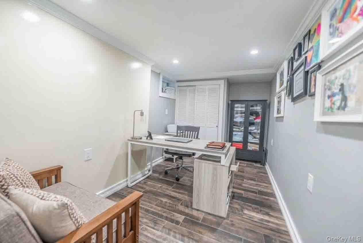 2 Ike Place – For Sale photo 7