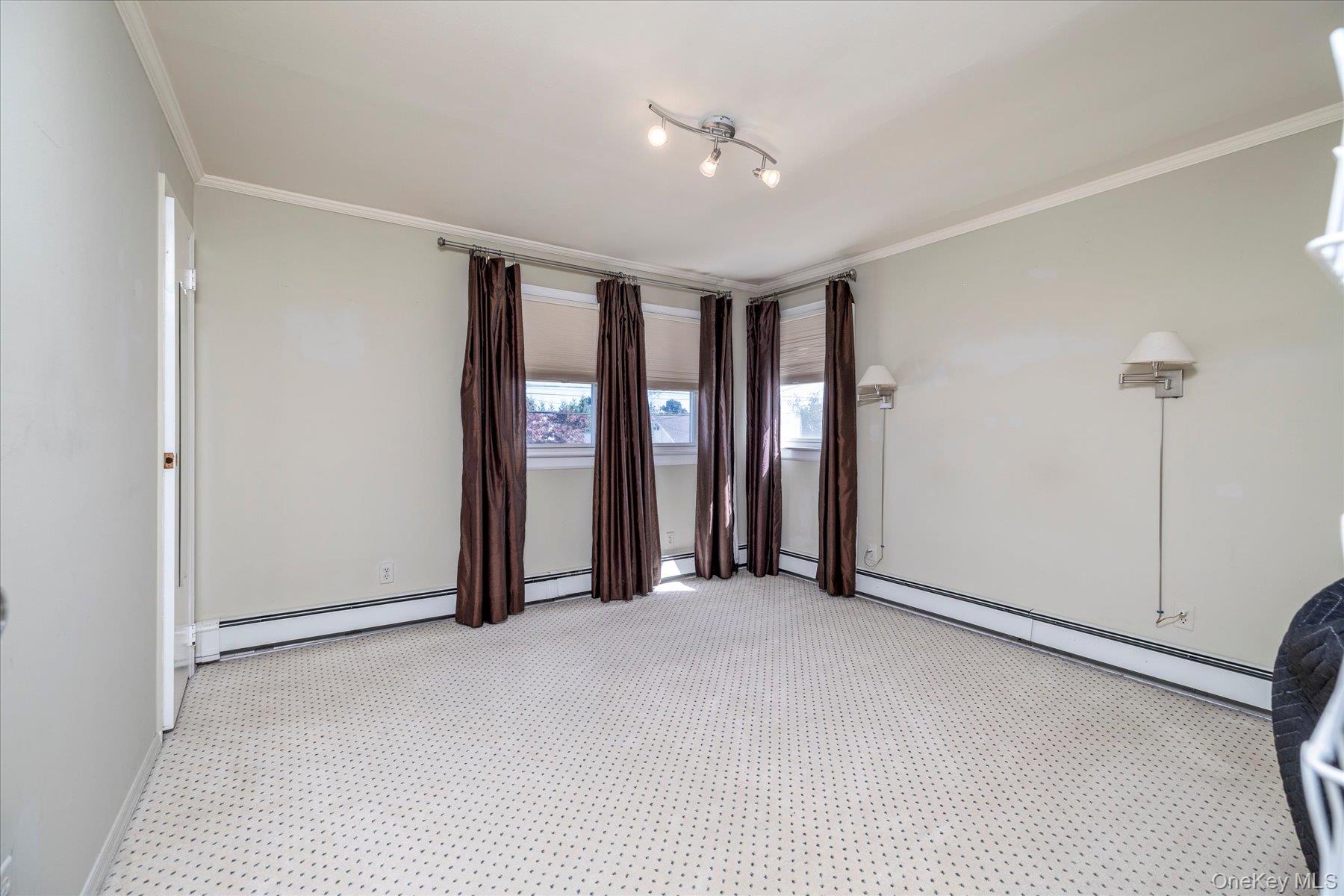 129 Arlyn Drive W – For Sale photo 27