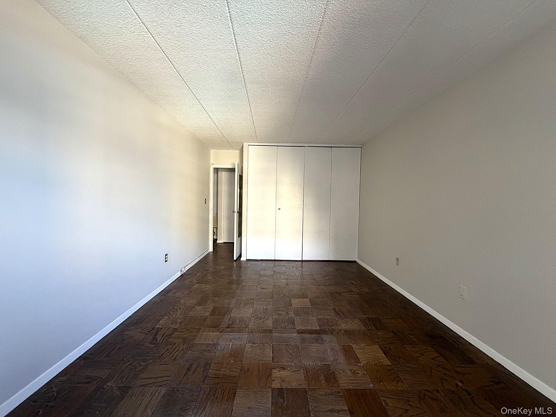 1085 Warburton Avenue, Unit 307 photo 16