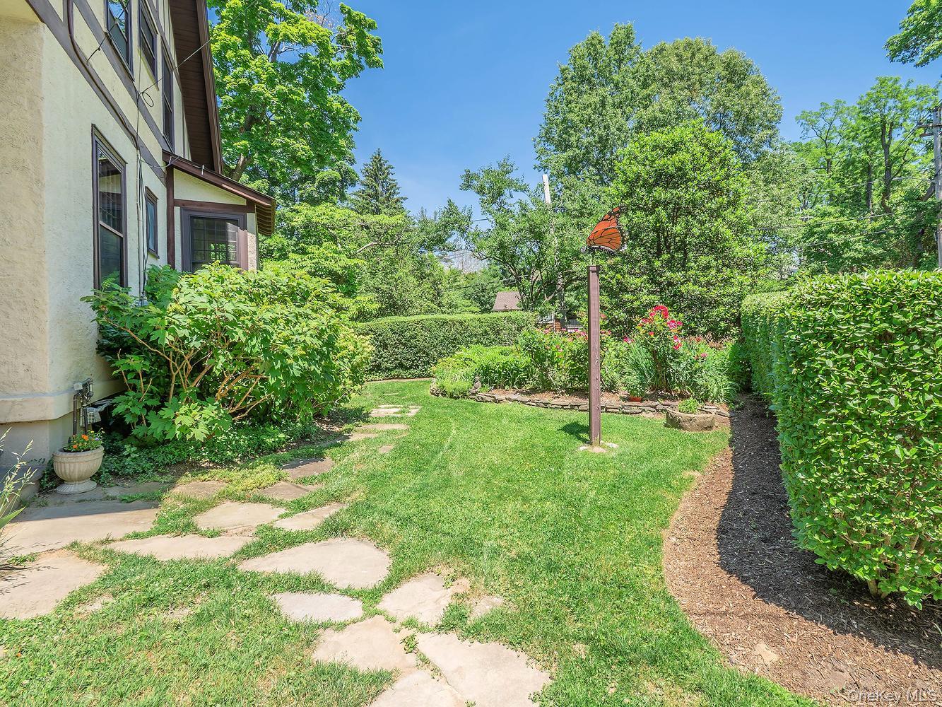 230 Littleworth Lane – For Sale photo 3