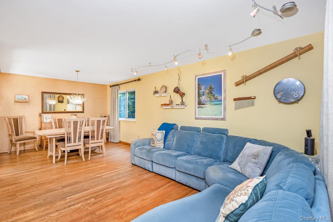 16 Wendy Lane – For Sale photo 5