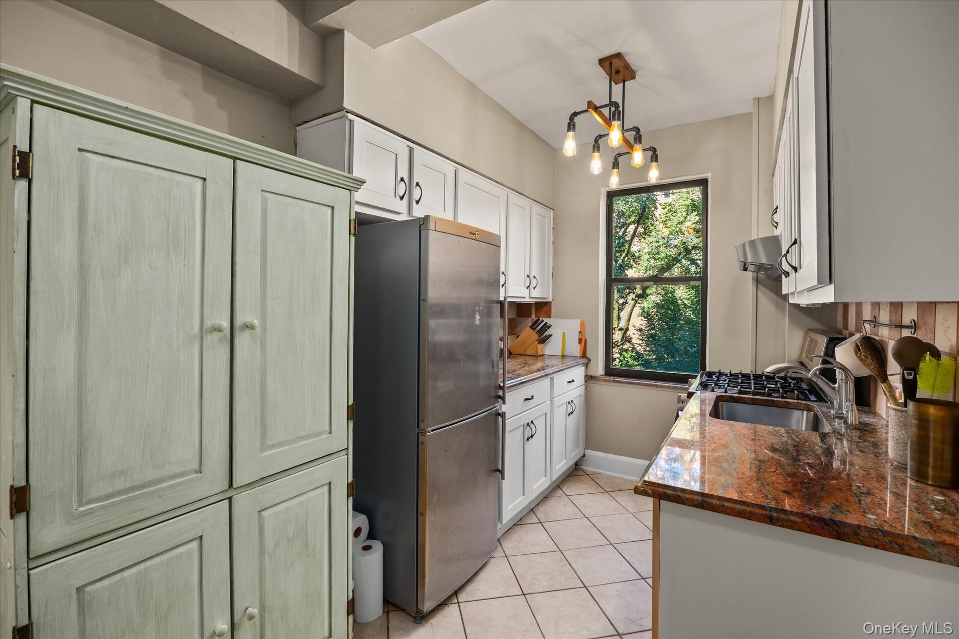 65 Park Terrace East, Unit C48 photo 5