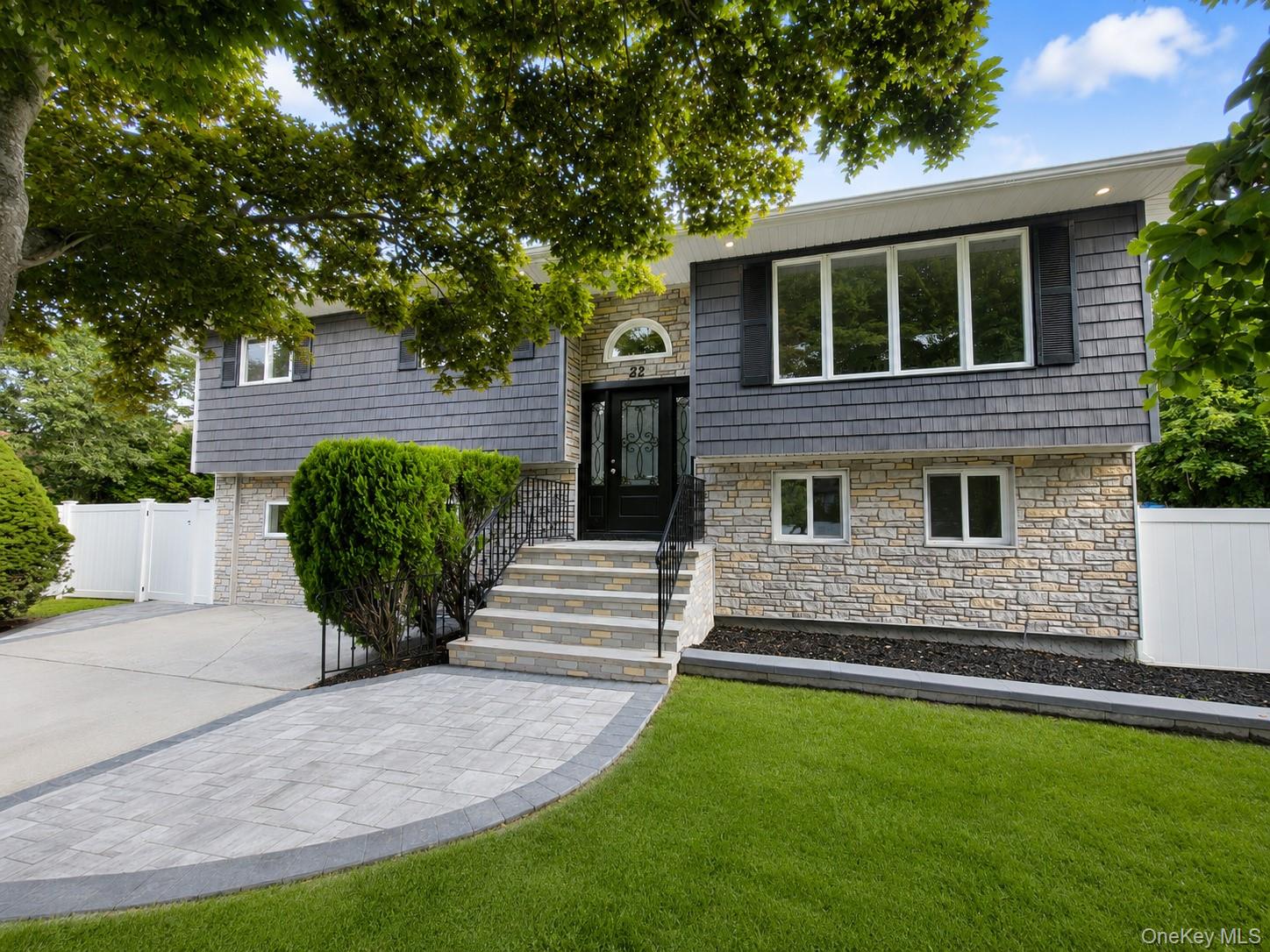 22 Brian Drive – For Sale